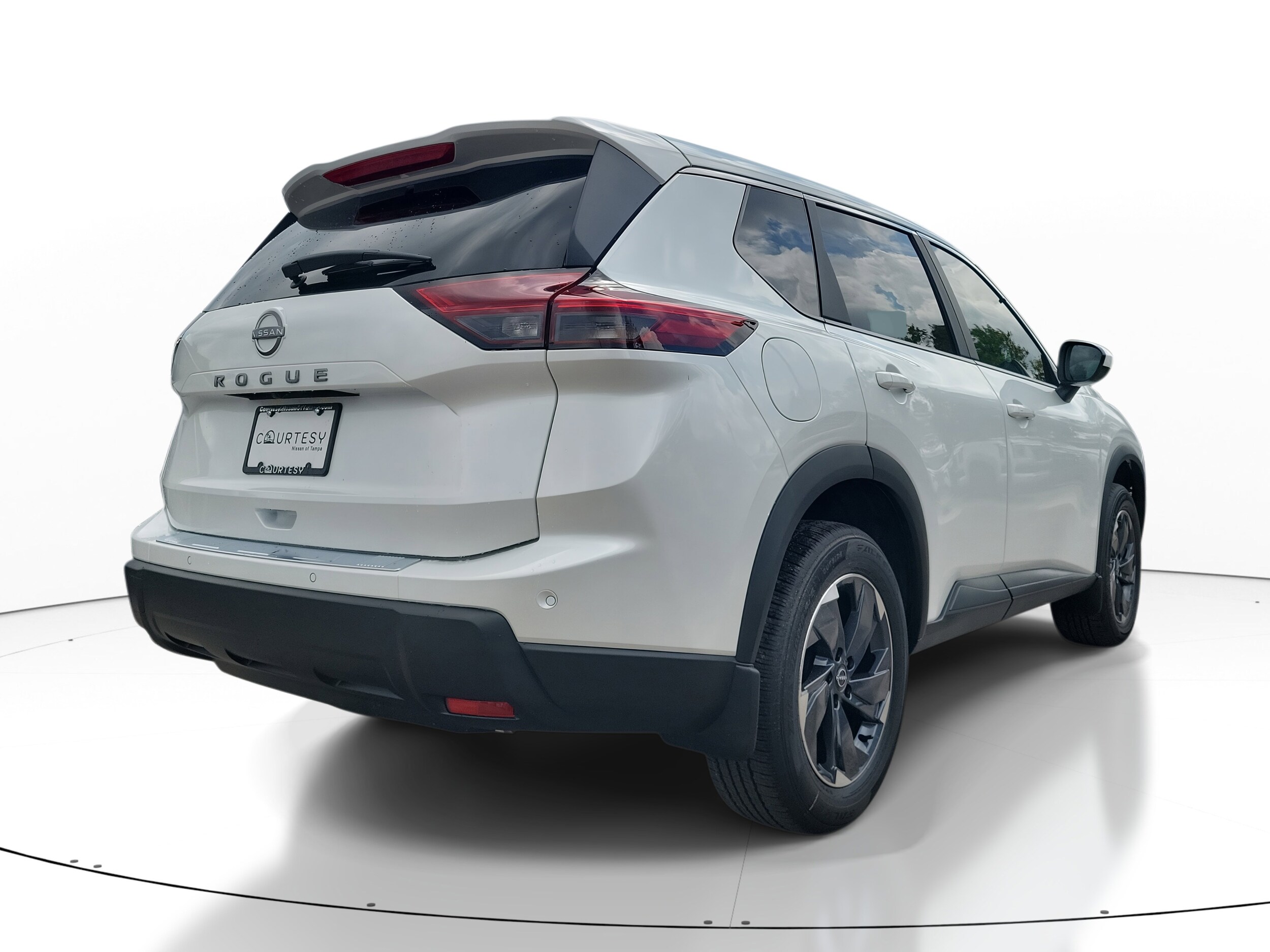 2025 Nissan Rogue SV photo 2