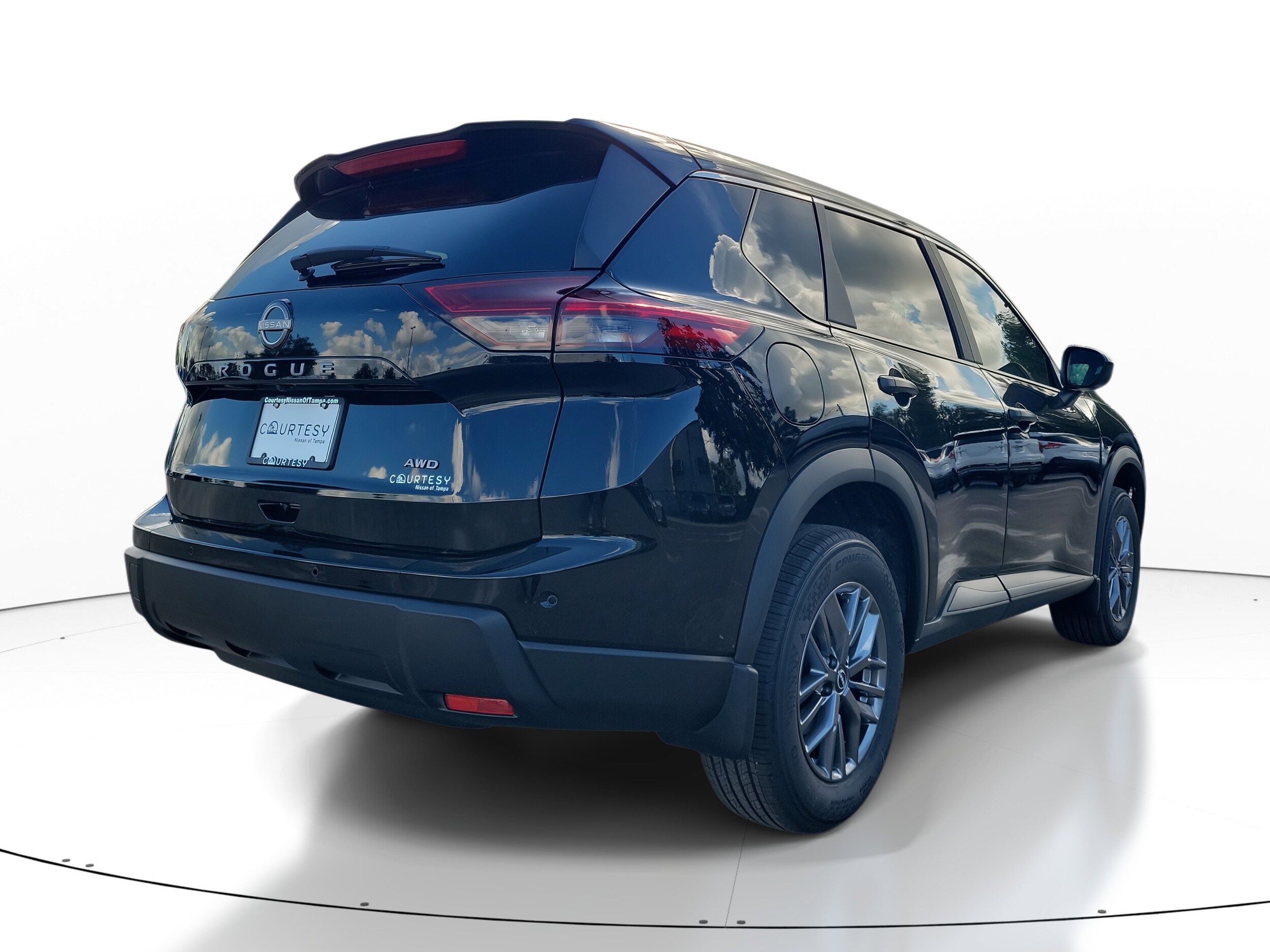 2026 Nissan Rogue S photo 3