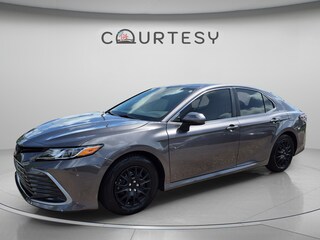 2022 Toyota Camry Hybrid LE Sedan