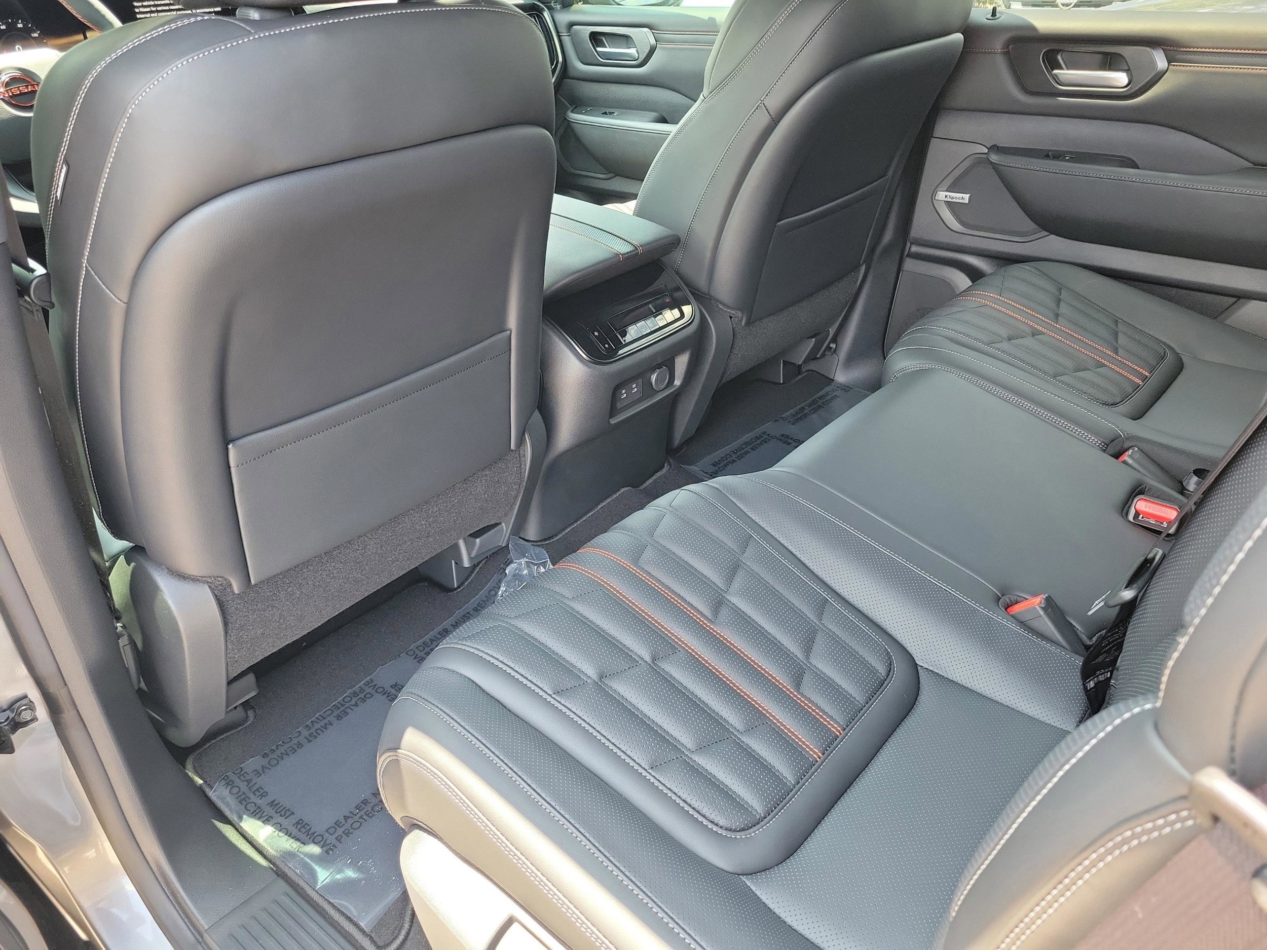 2025 Nissan Armada PRO-4X - Photo 15