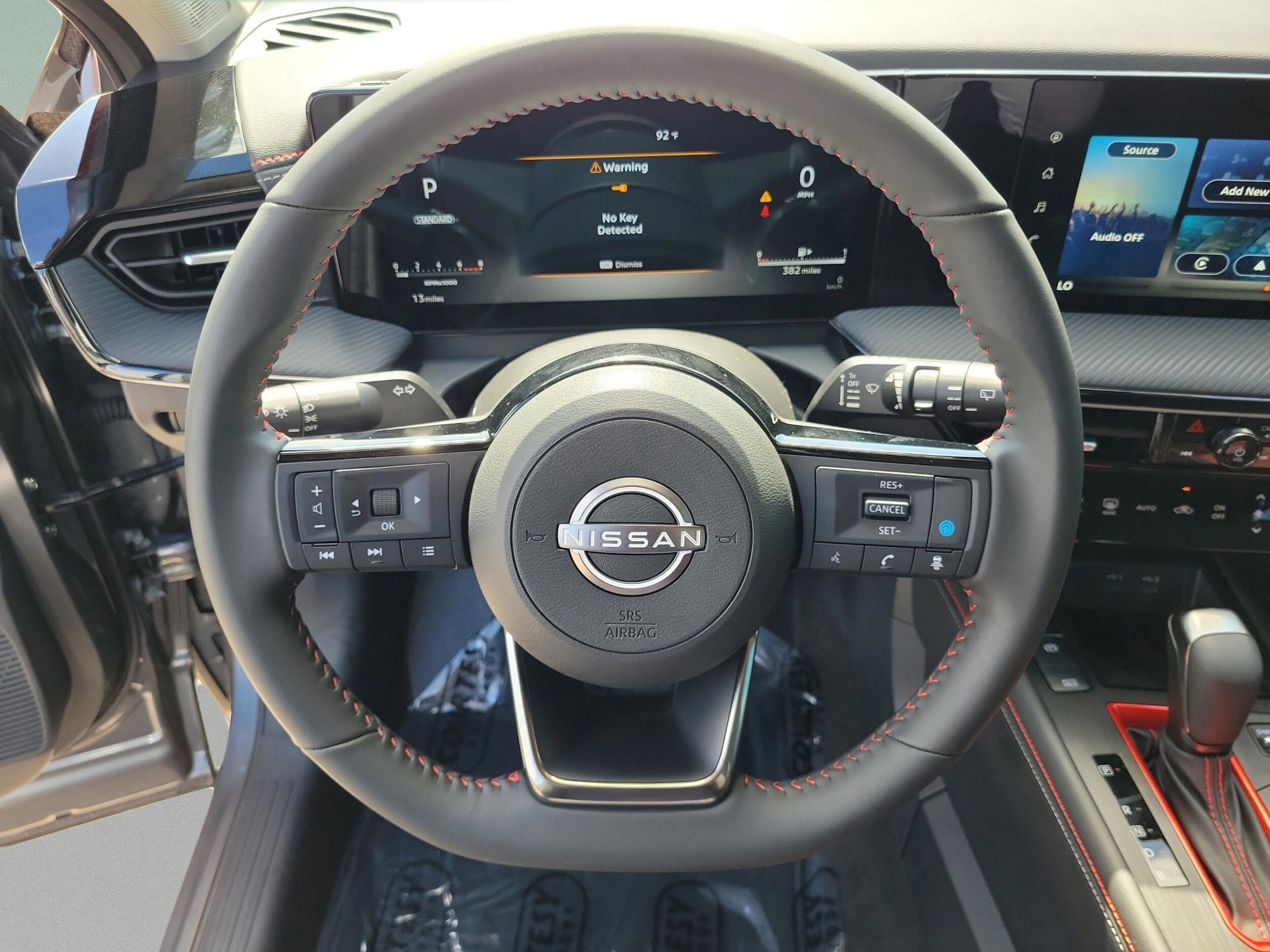 2025 Nissan Kicks SR - Photo 24