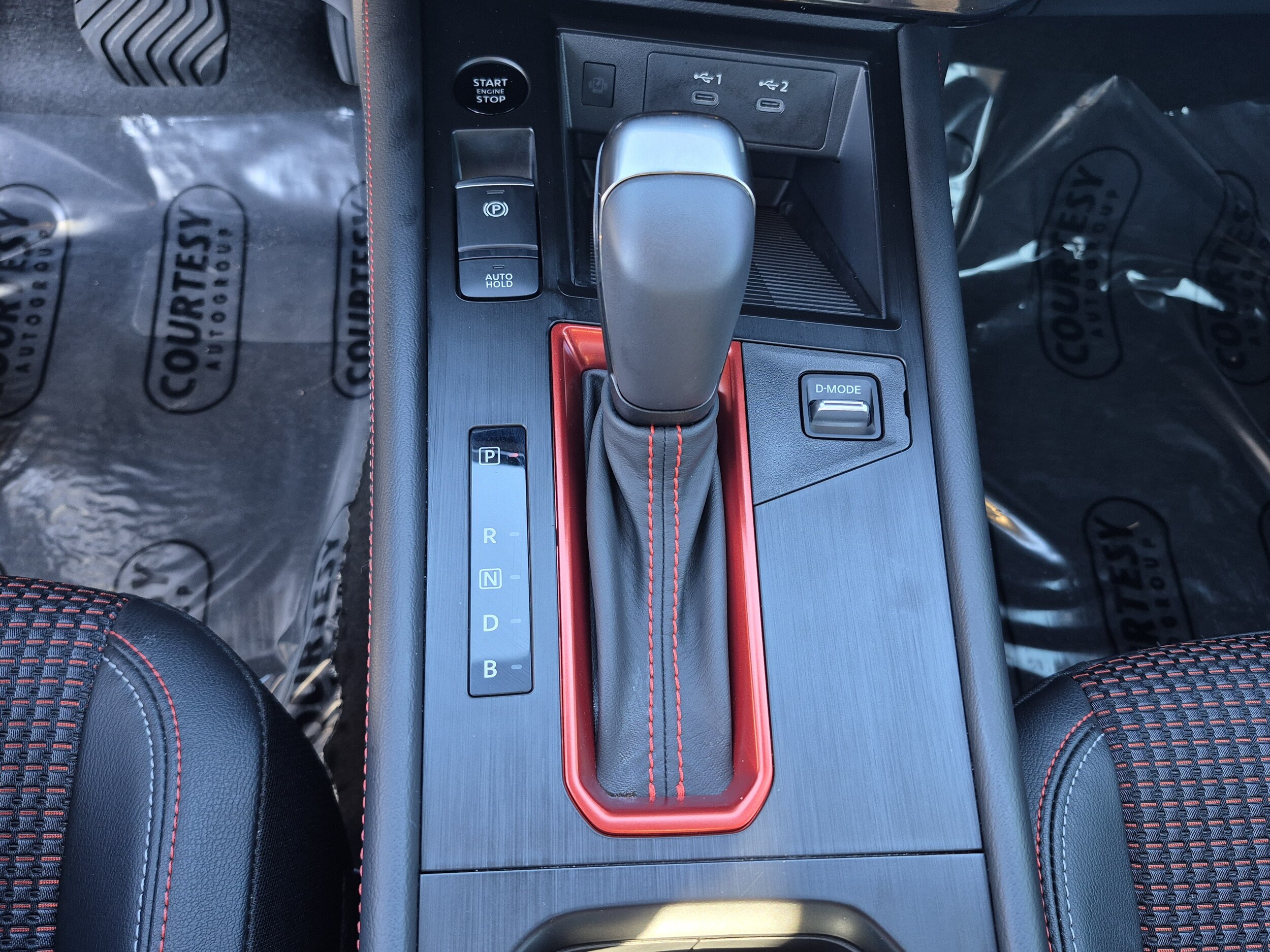 2025 Nissan Kicks SR - Photo 29
