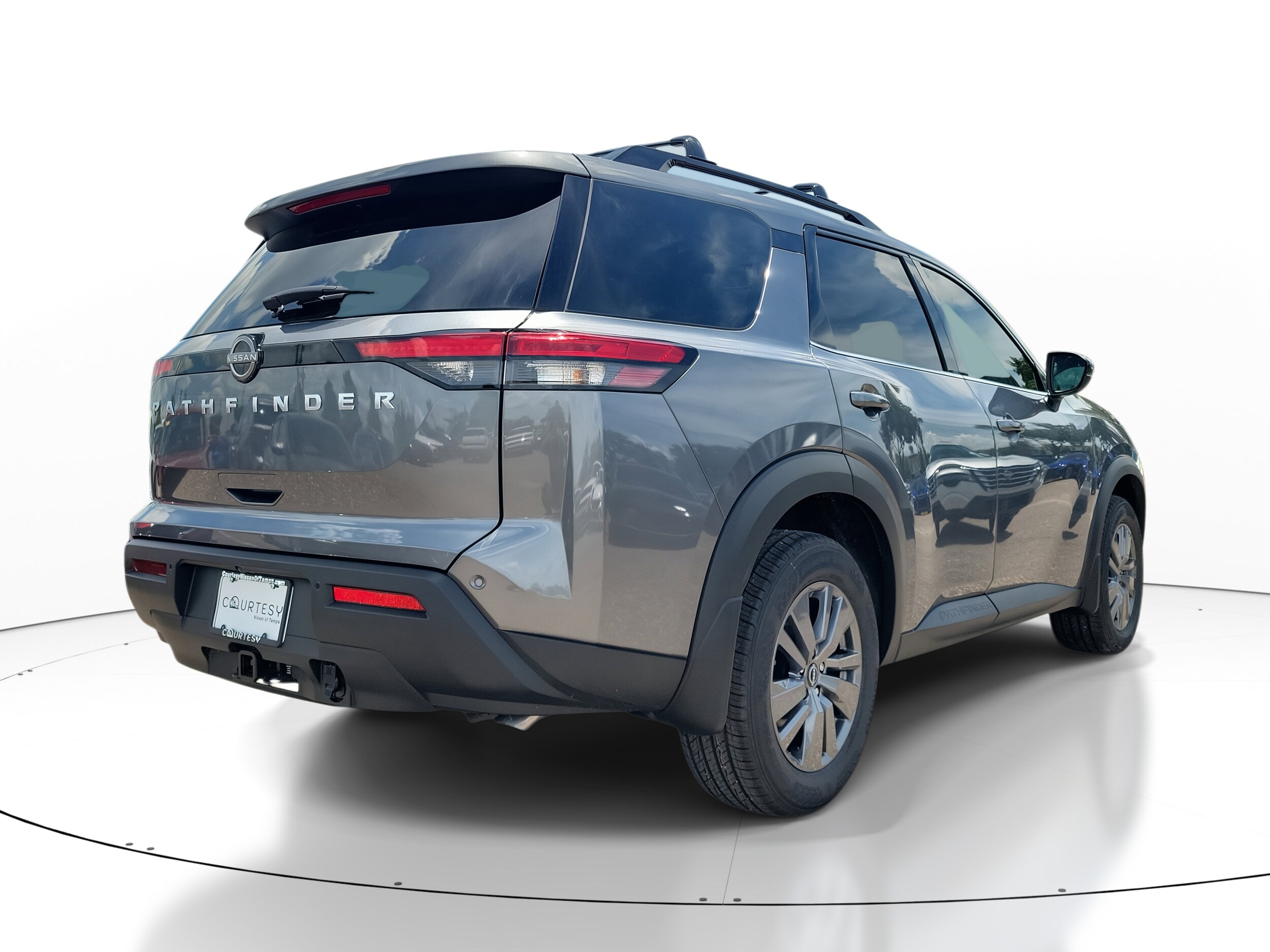 2025 Nissan Pathfinder SV photo 3