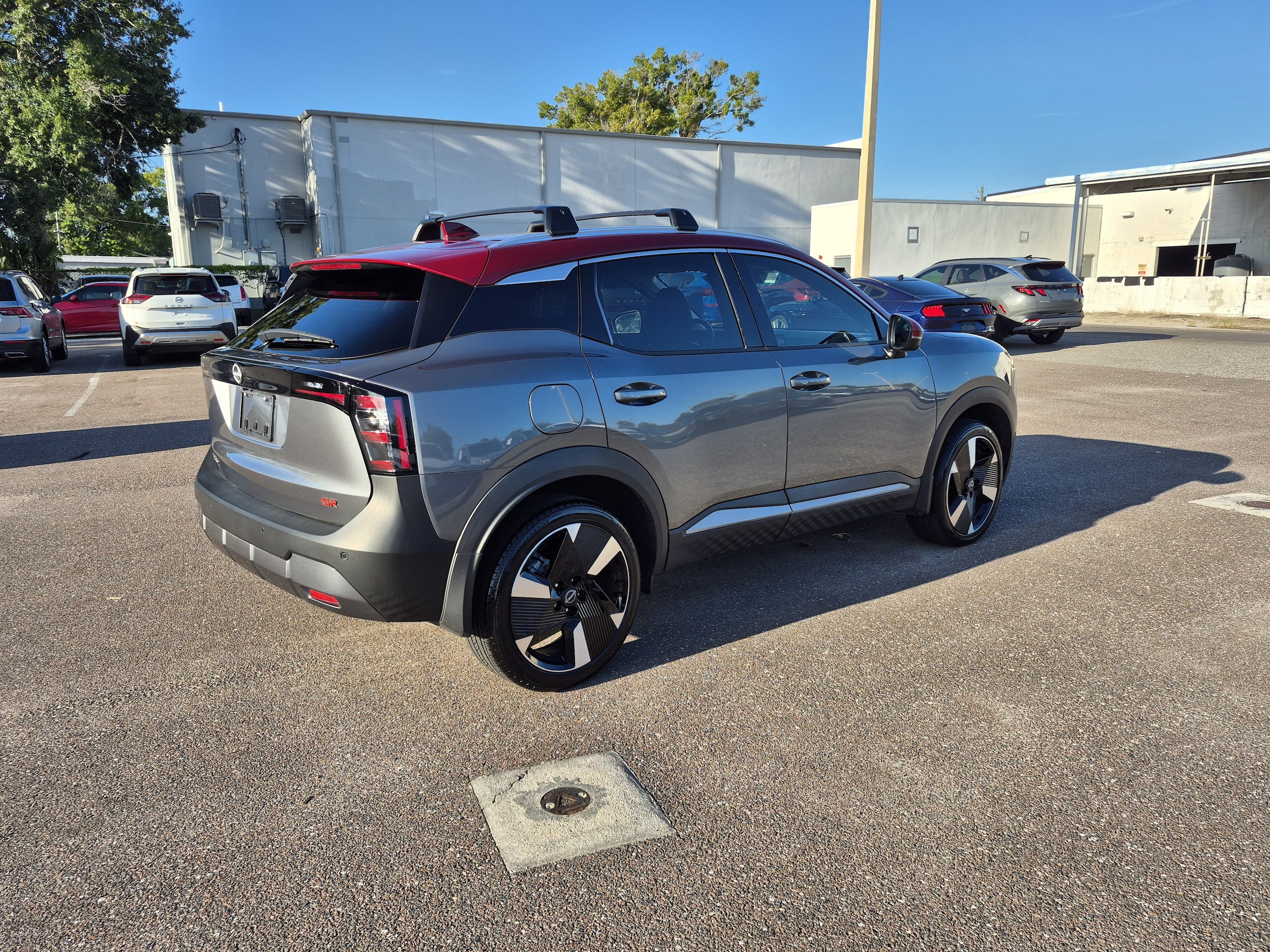 2025 Nissan Kicks SR - Photo 8