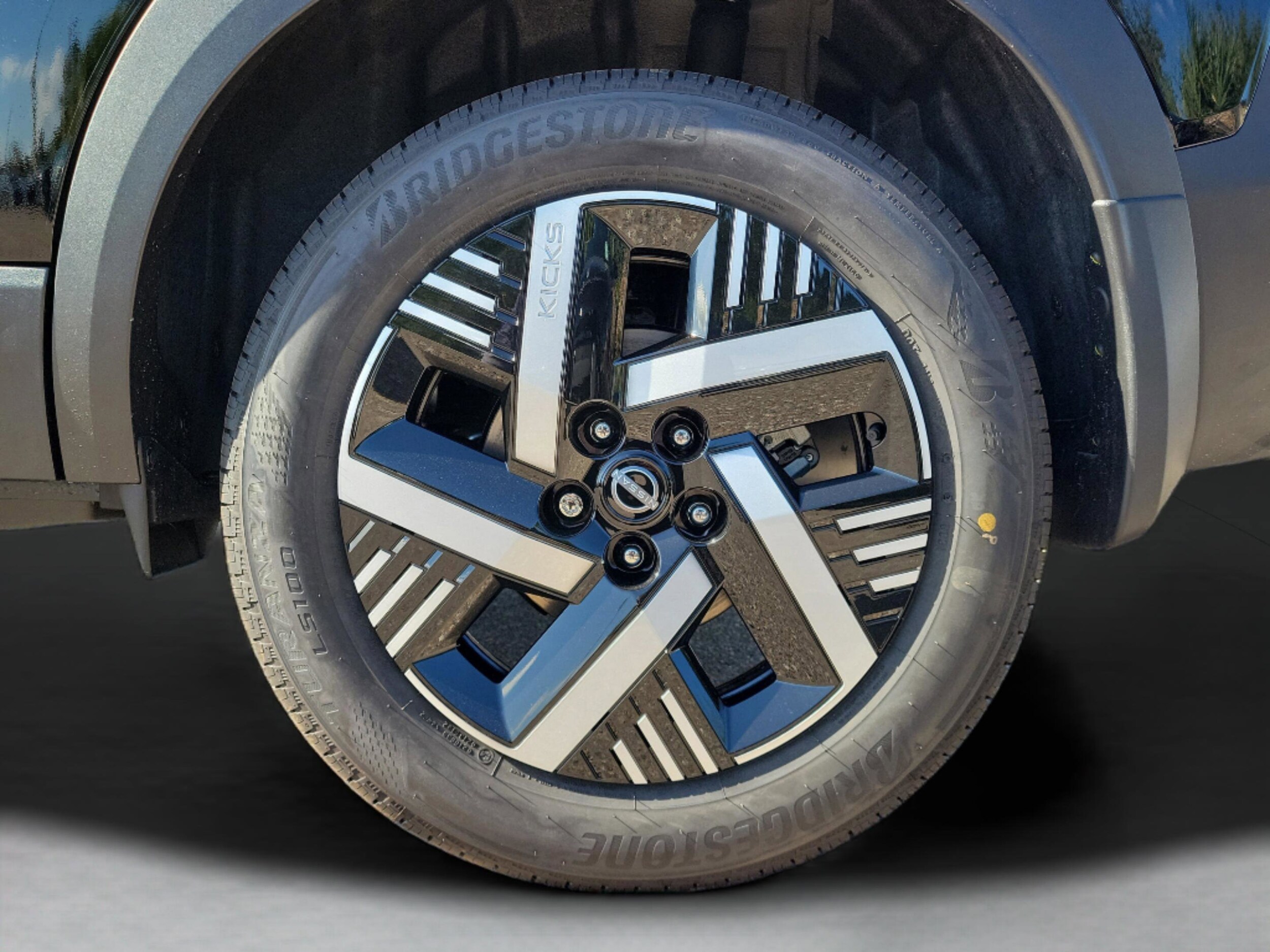 2026 Nissan KICKS SV - Photo 7