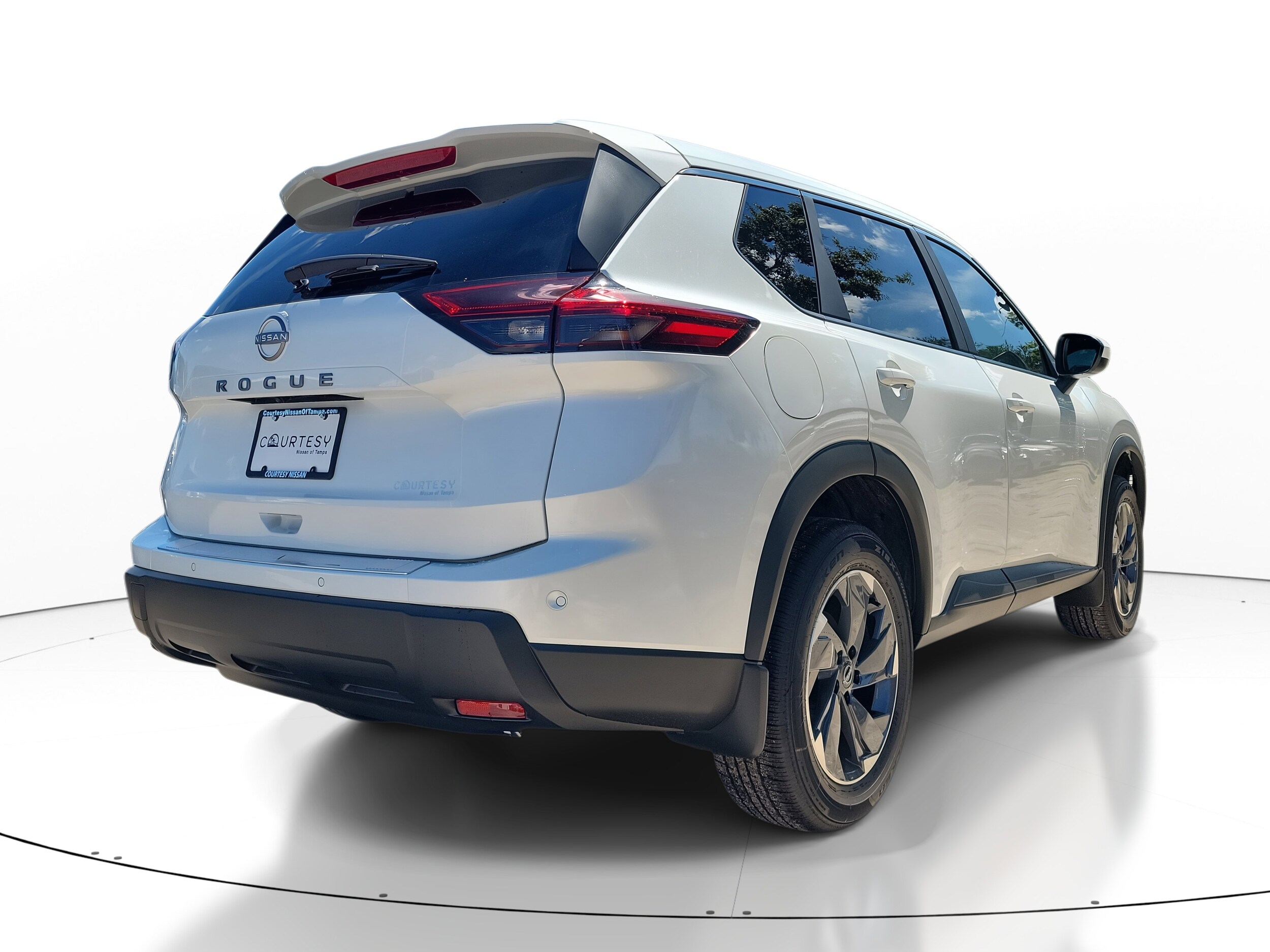 2025 Nissan Rogue SV photo 3