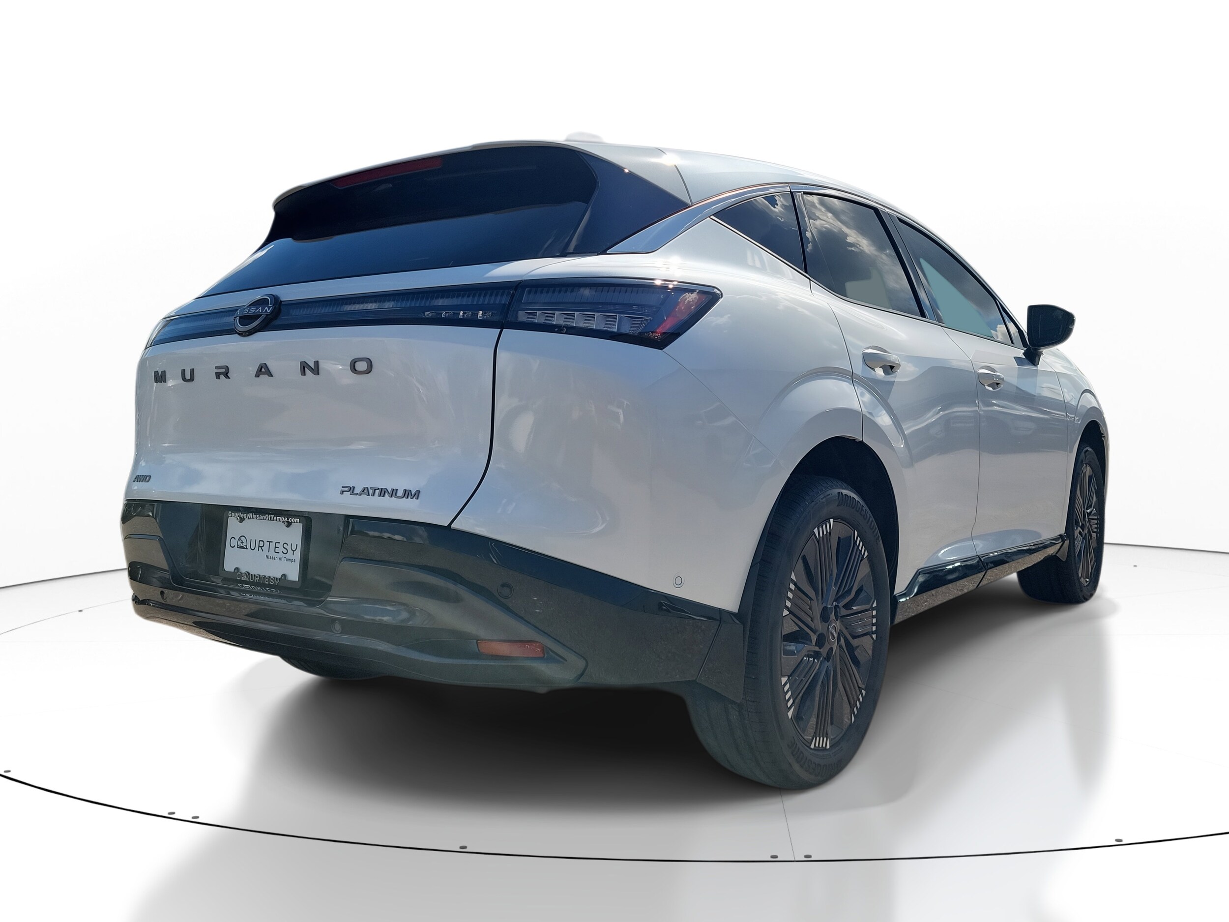 2025 Nissan Murano Platinum photo 2