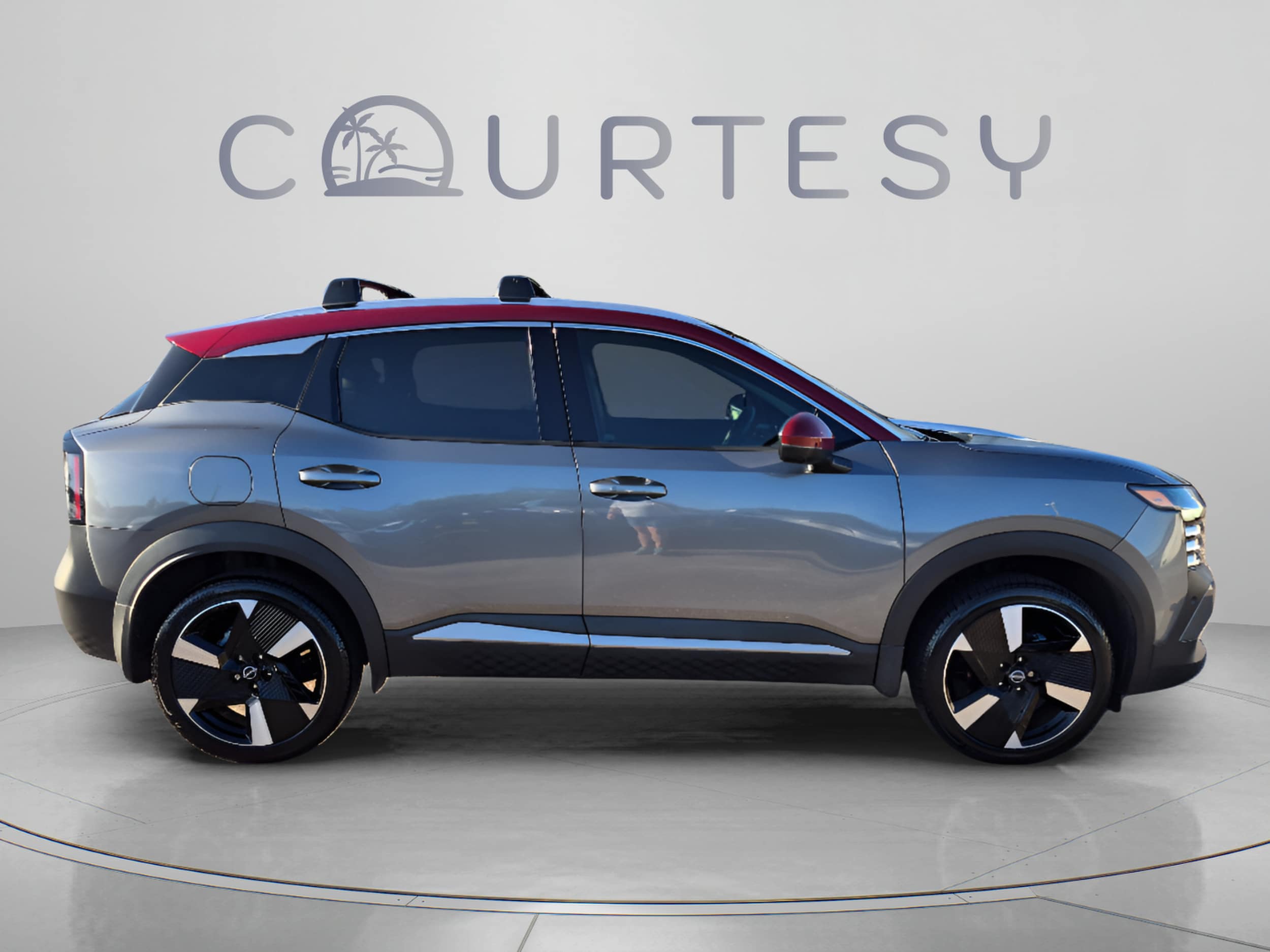 2025 Nissan Kicks SR - Photo 8