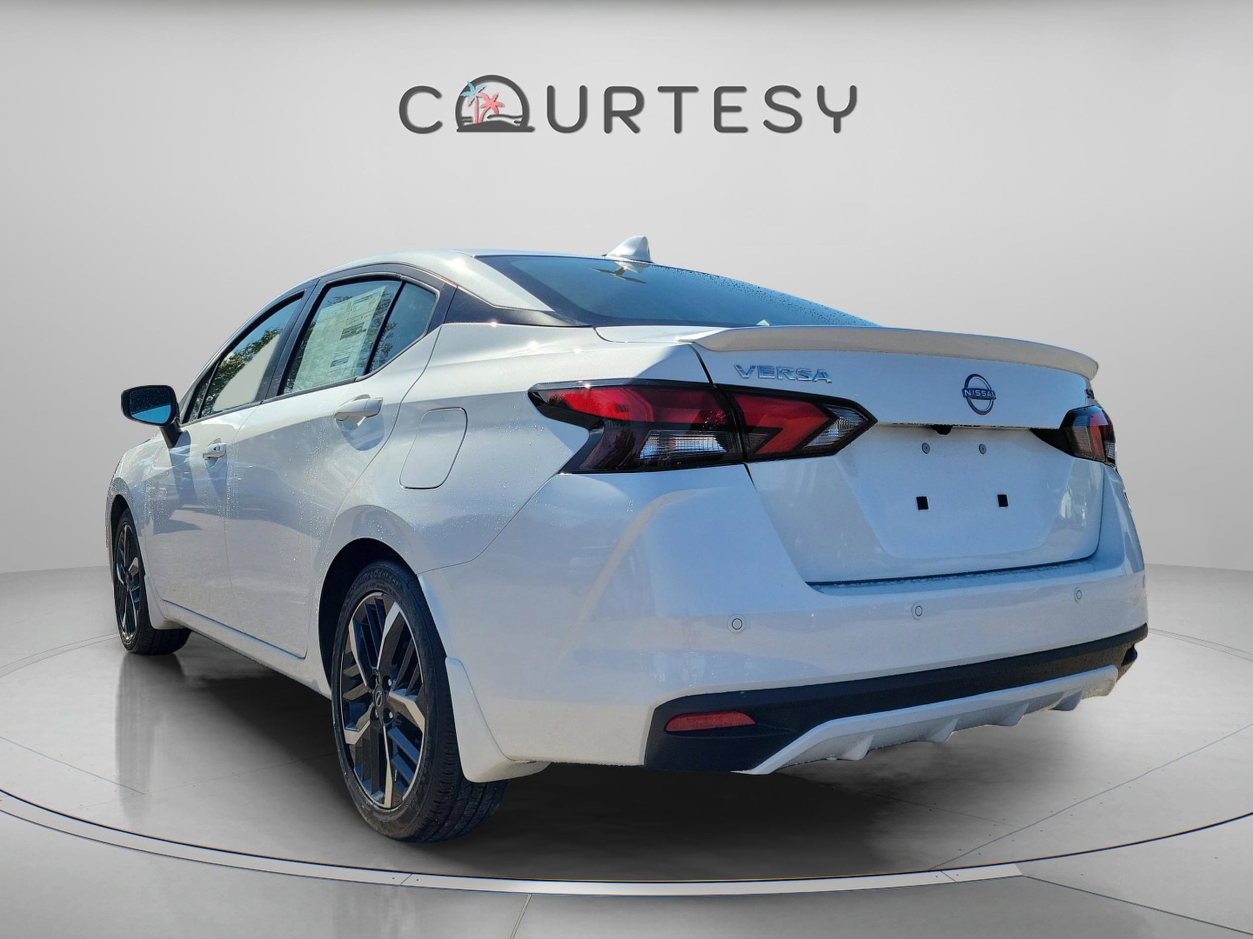 2025 Nissan Versa Sedan SR