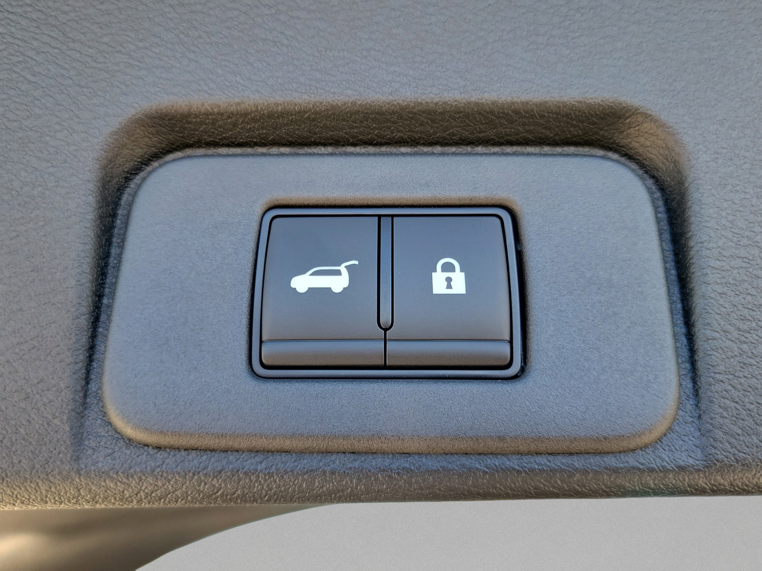 2026 Nissan Rogue Platinum - Photo 8