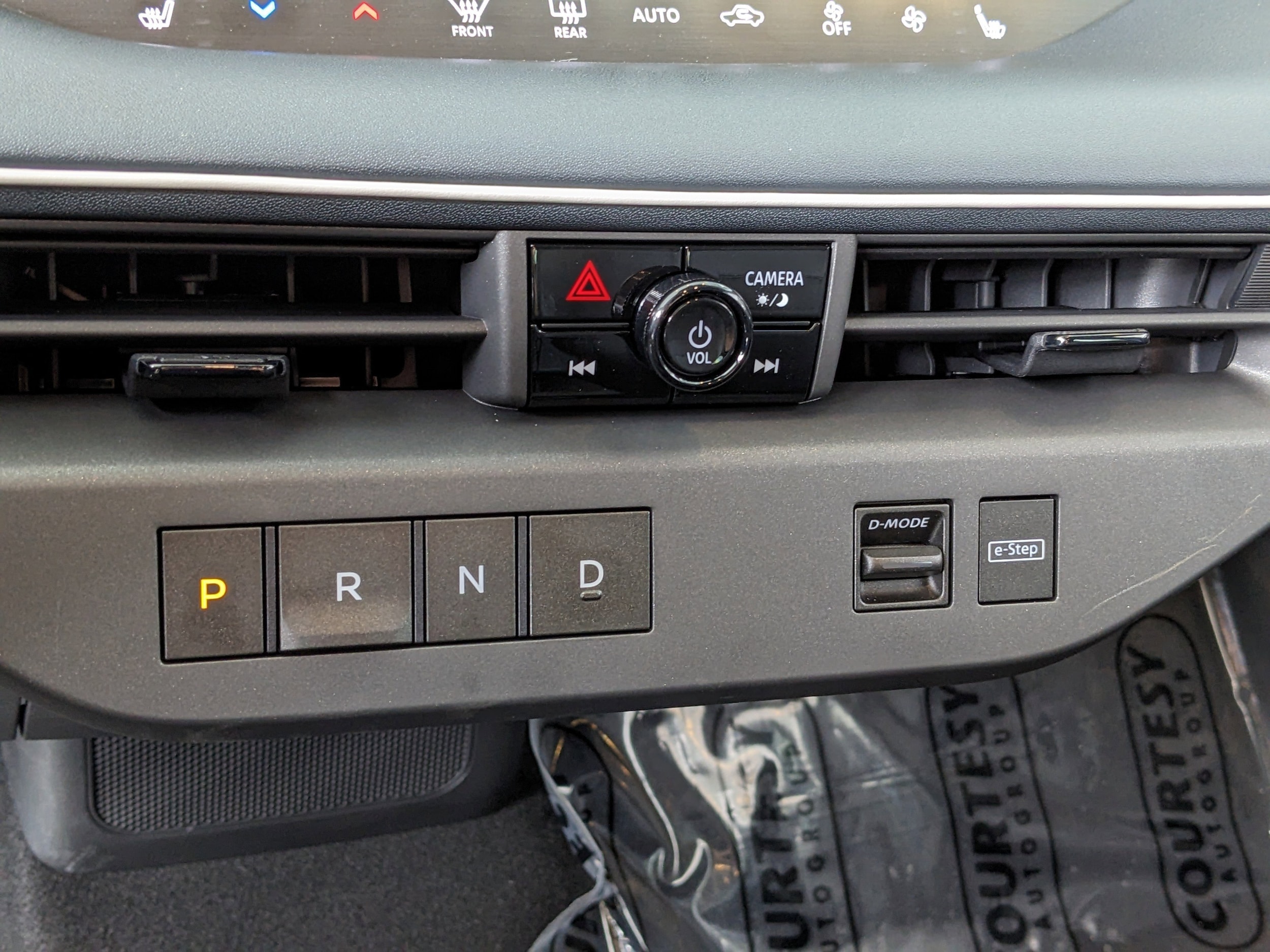 2026 Nissan LEAF SV+ - Photo 22