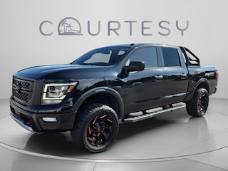 2021 Nissan Titan PRO-4X Truck Crew Cab