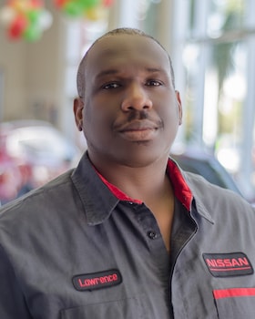 Staff member Alfred Lawrence from ID_4025ecb0a502