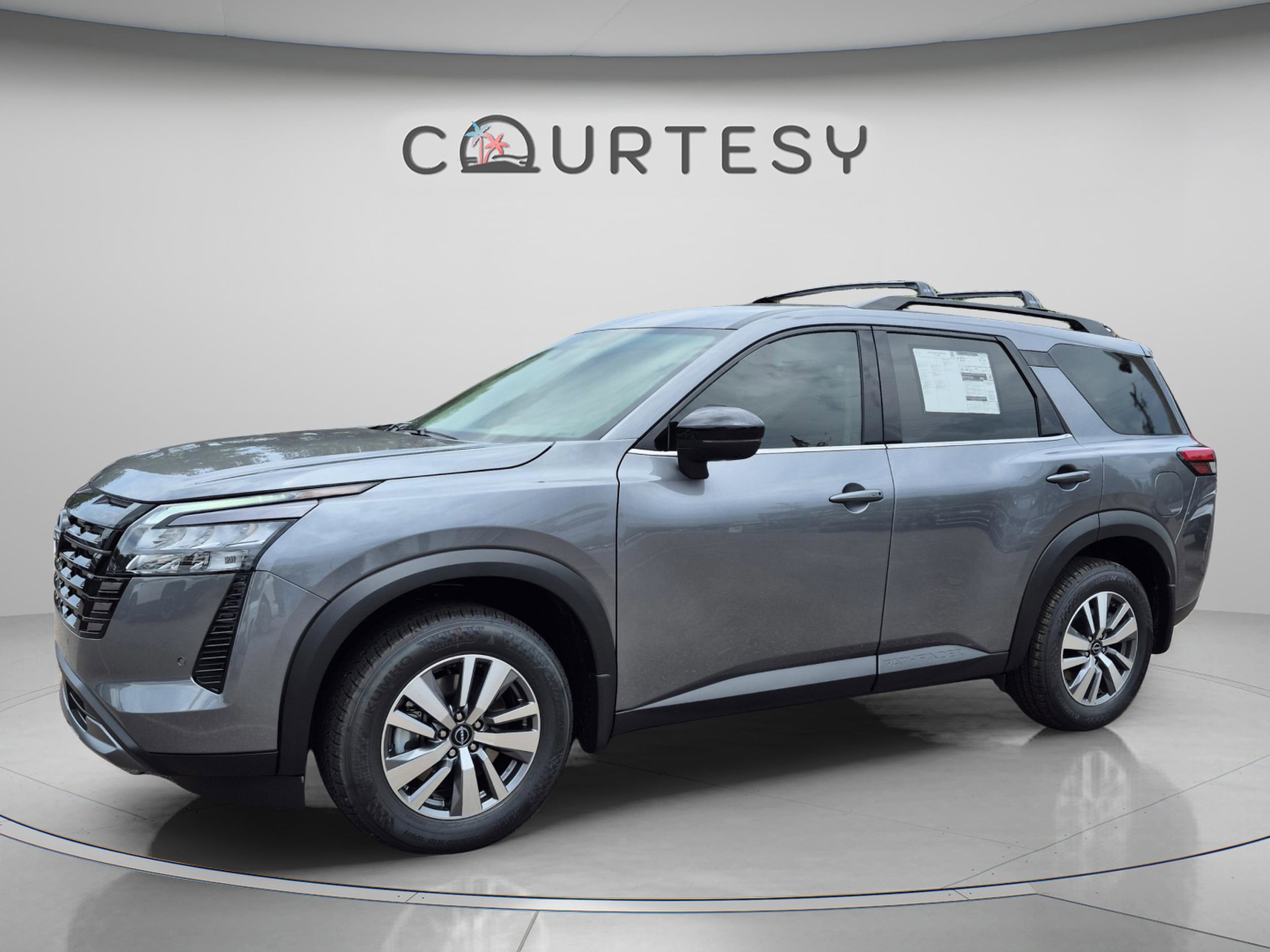 2026 Nissan Pathfinder SL 2WD's photo