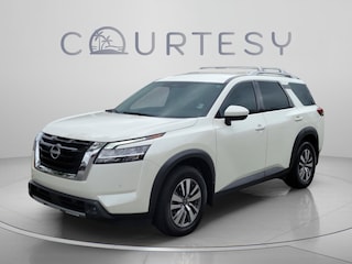 2023 Nissan Pathfinder SL SUV