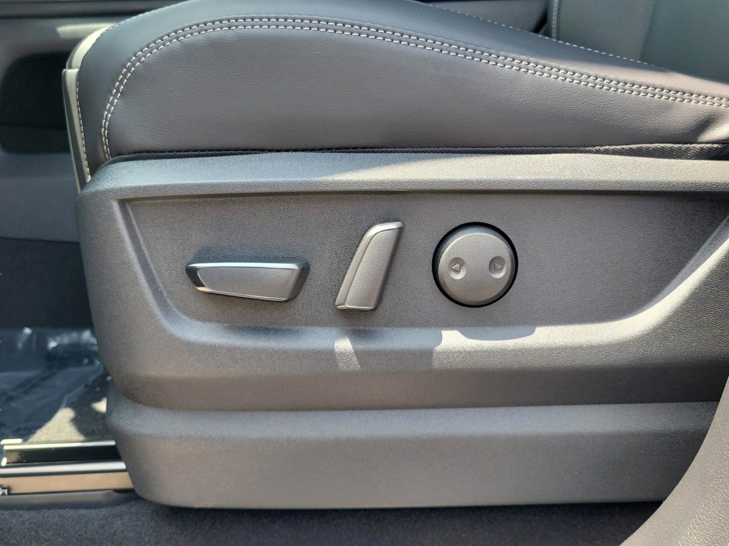 2025 Nissan Armada PRO-4X - Photo 24