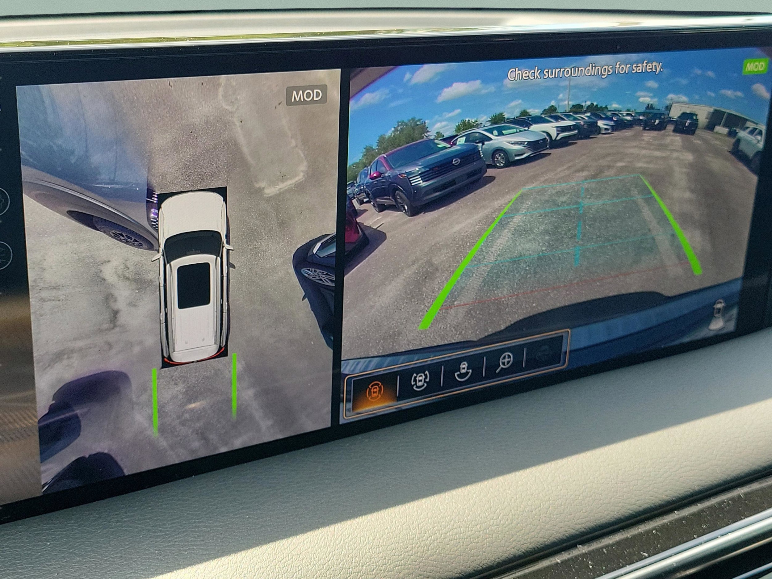 2025 Nissan Armada PRO-4X - Photo 34