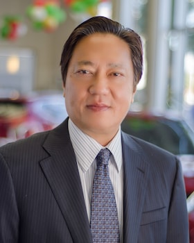 Staff member William Mui from ID_a9128e4c7a71