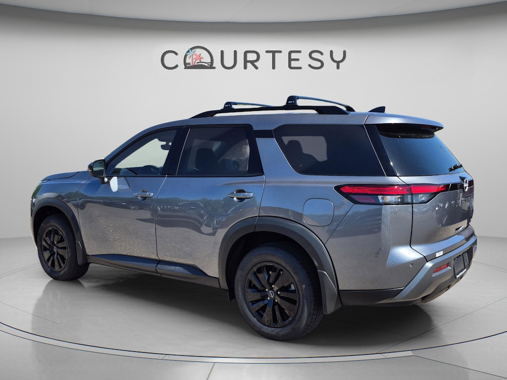 New 2026 Nissan Pathfinder SL SUV