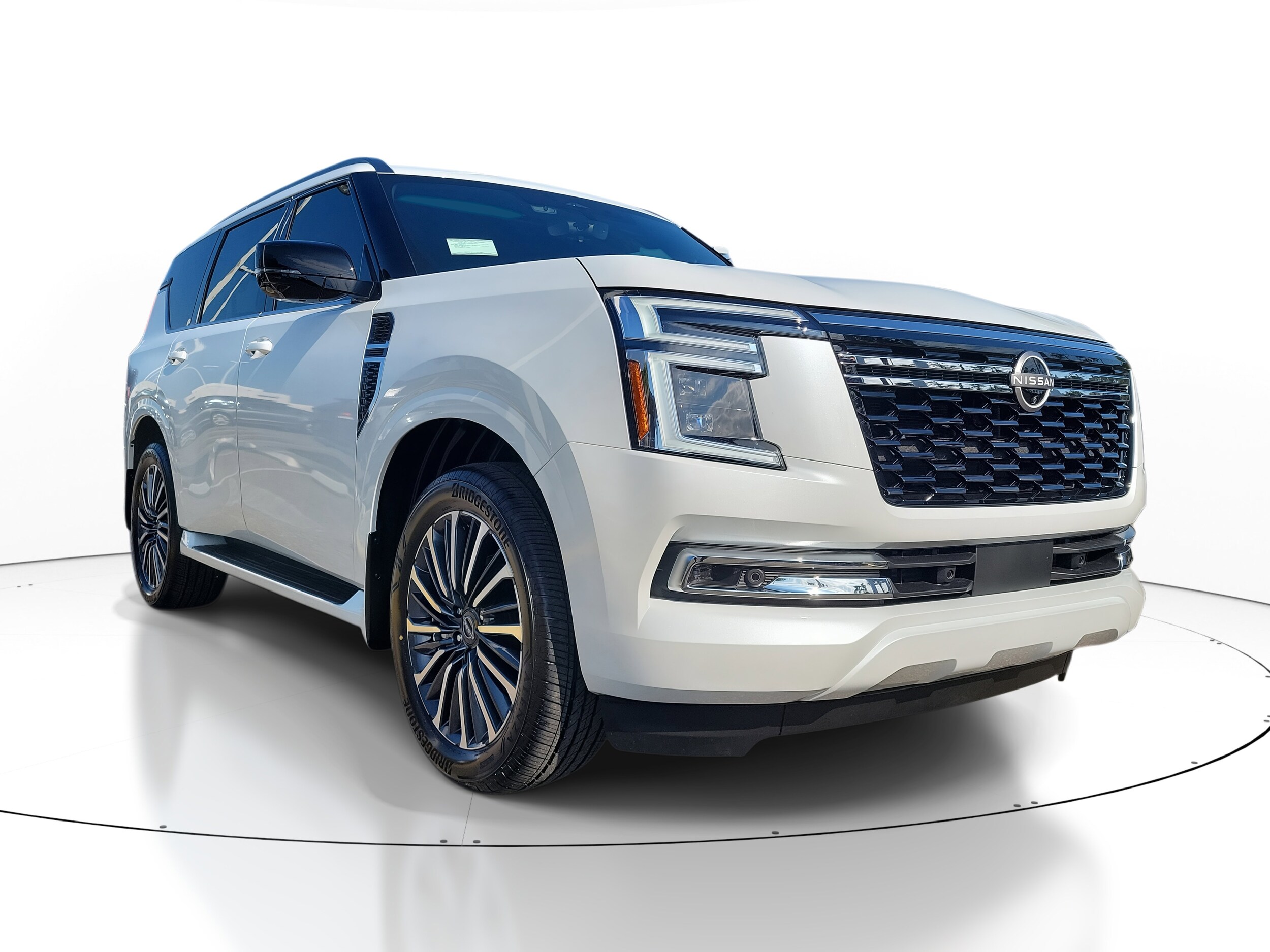 2025 Nissan Armada Platinum Reserve photo 2