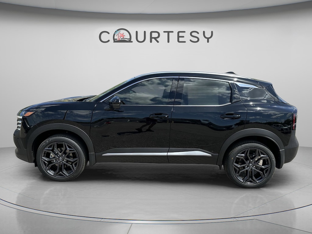 New 2026 Nissan Kicks SR SUV