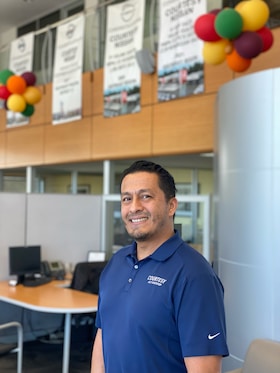 Staff member Jorge Nieto from ID_c5e4484a9d02