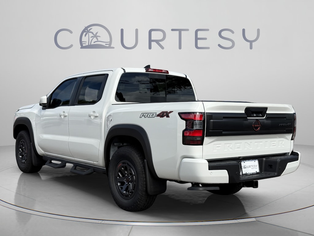 New 2026 Nissan Frontier PRO-4X Truck Crew Cab