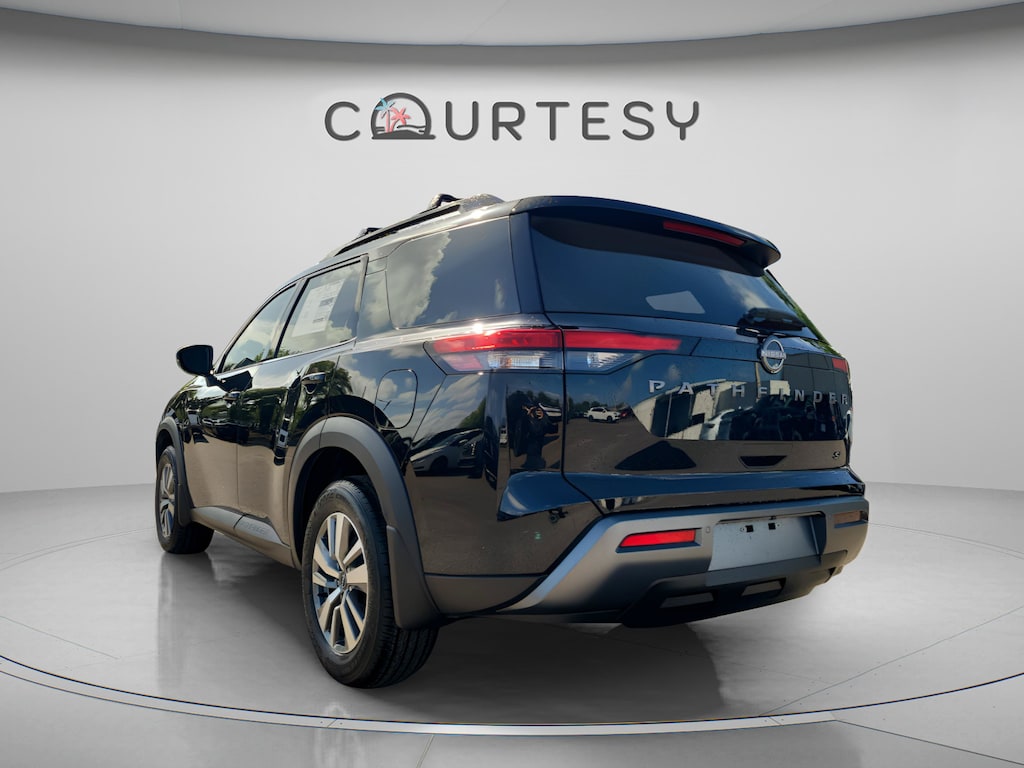 New 2026 Nissan Pathfinder SL SUV