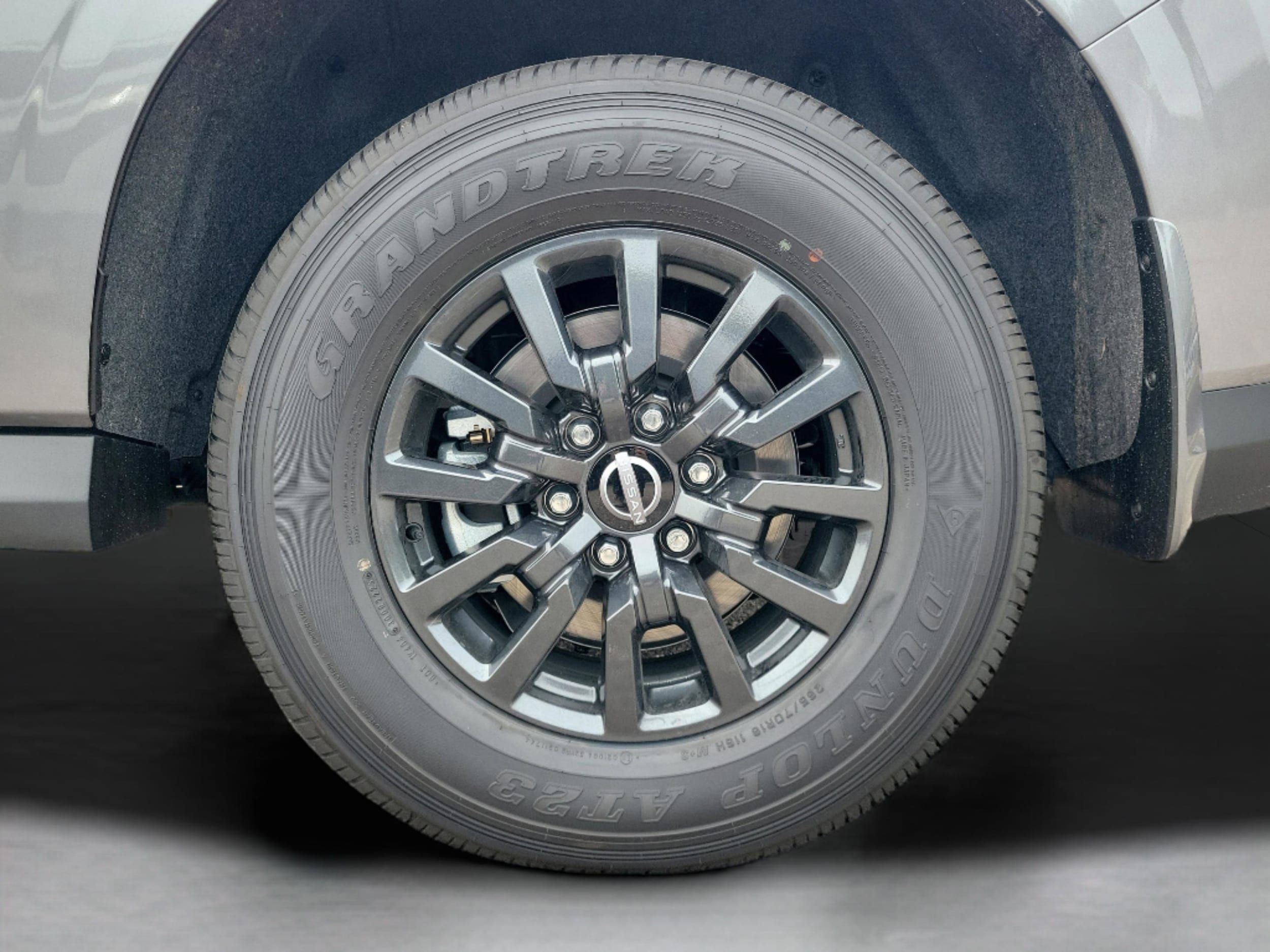 2026 Nissan Armada SV - Photo 33