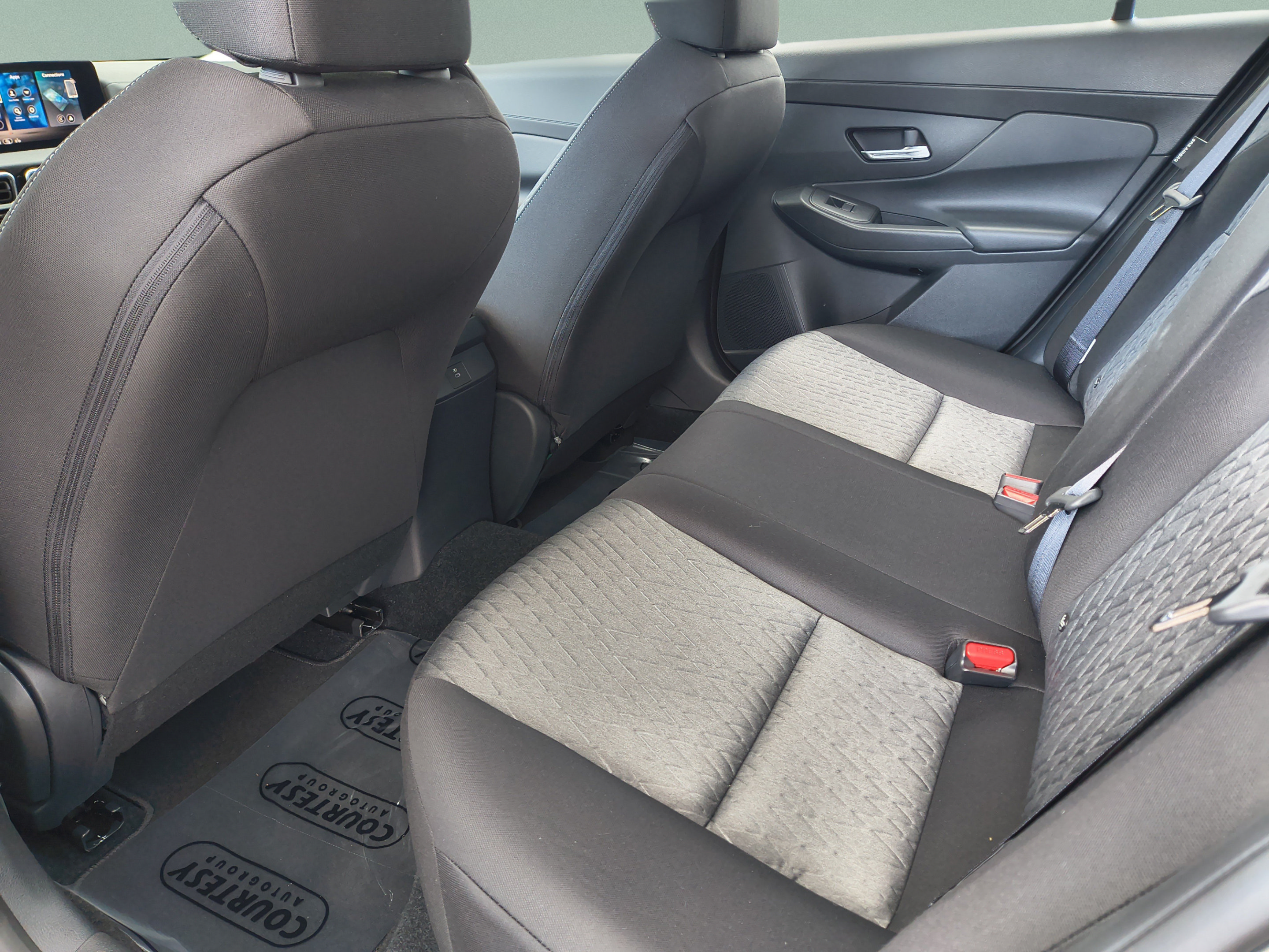 2026 Nissan Sentra SV - Photo 15