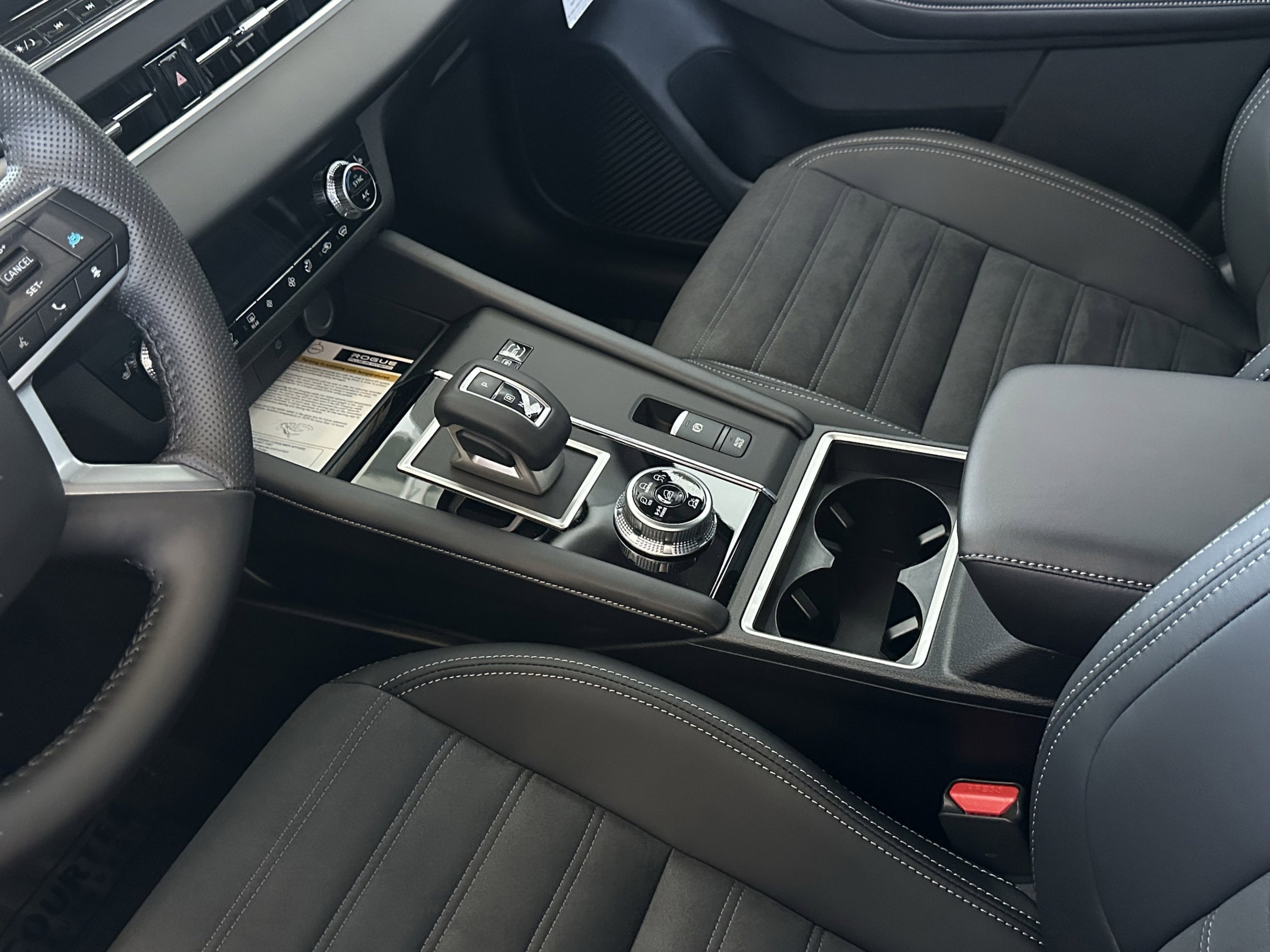 2026 Nissan Rogue Plug-In Hybrid SL - Photo 19