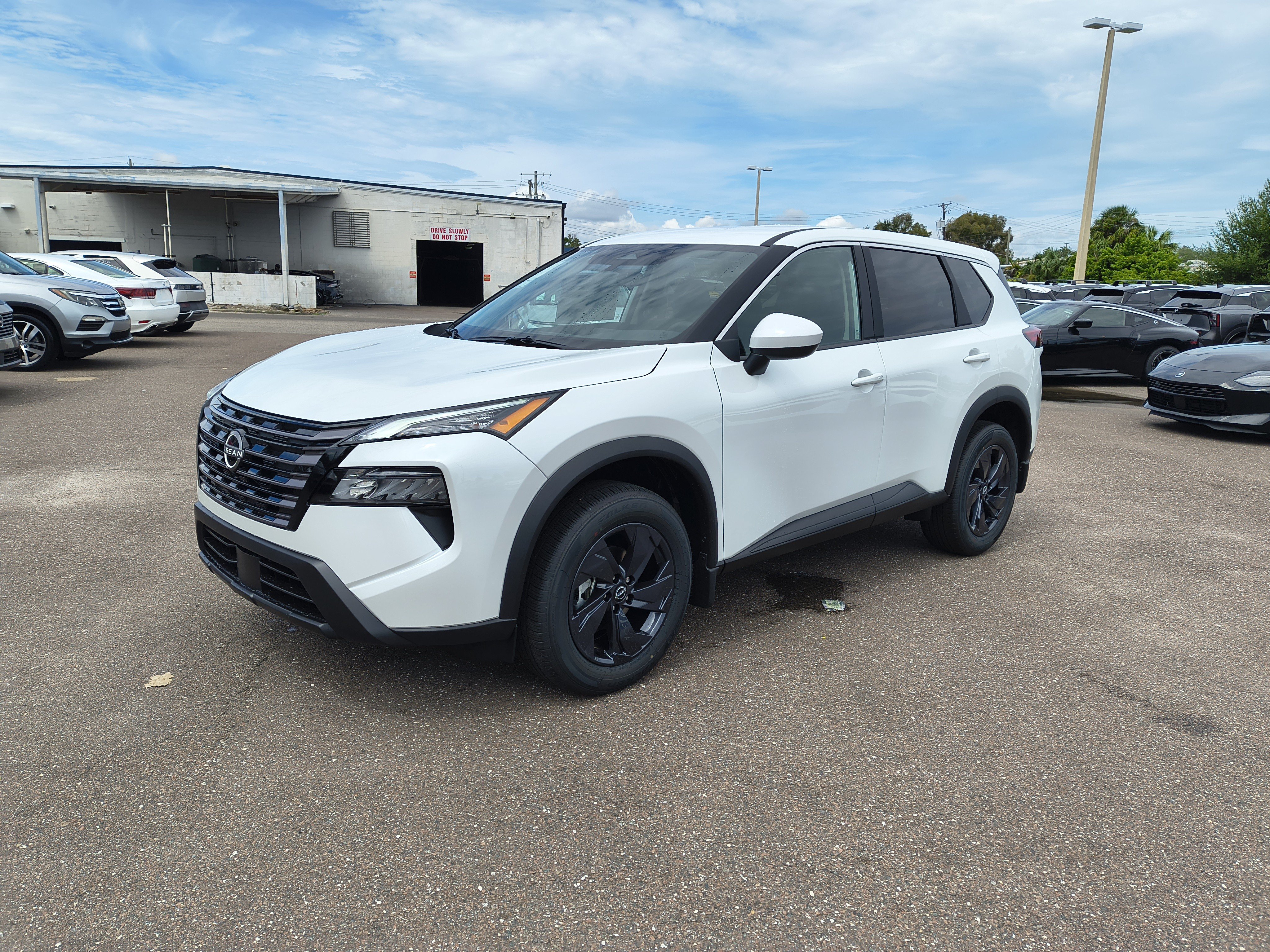  Nissan Rogue