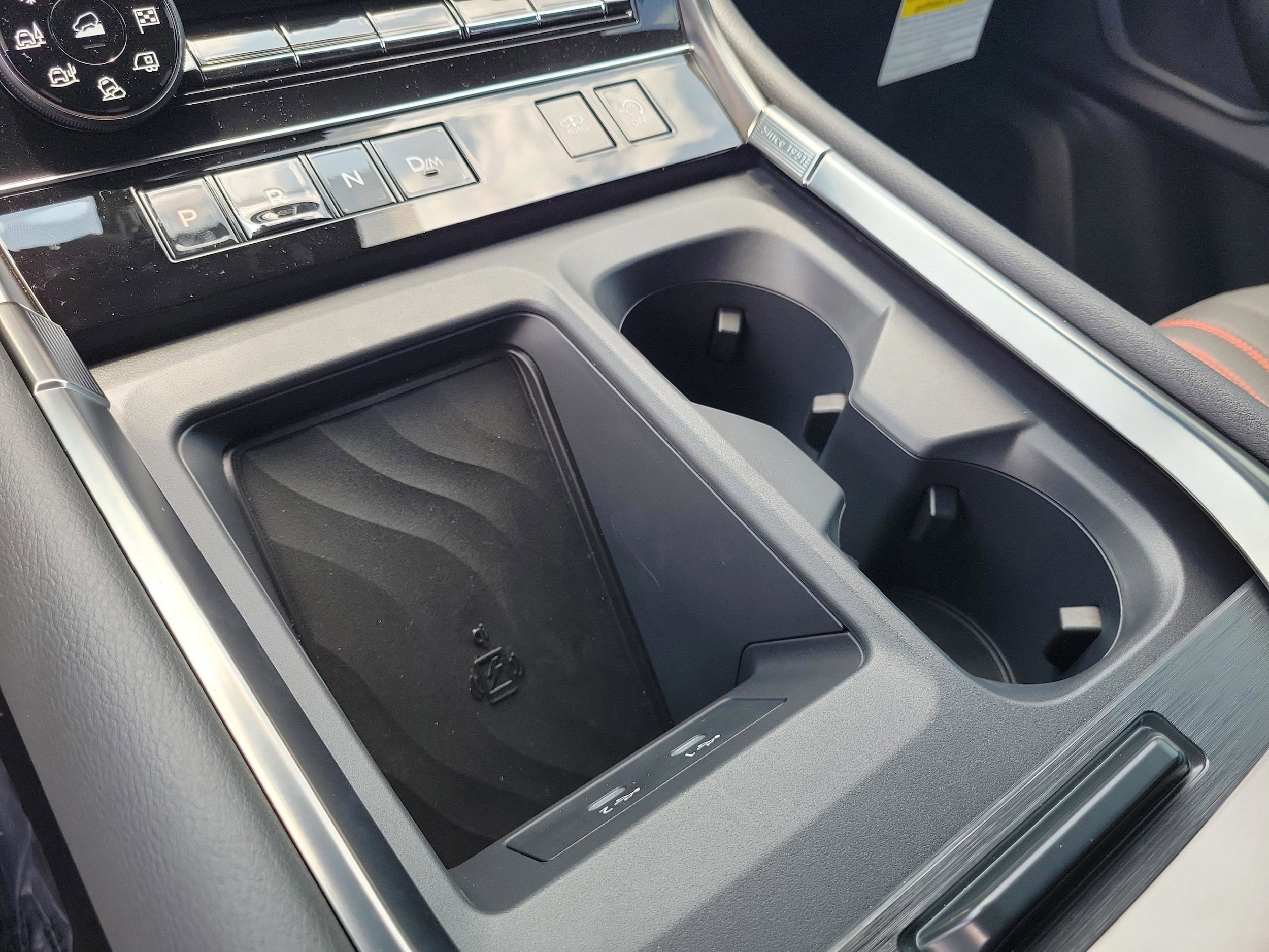 2025 Nissan Armada PRO-4X - Photo 35