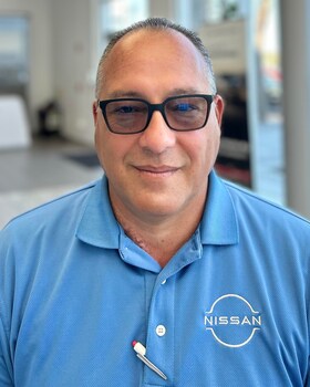 Staff member Julio Izquierdo from ID_3d598fe3bba7