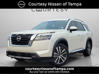 2022 Nissan Pathfinder Platinum SUV
