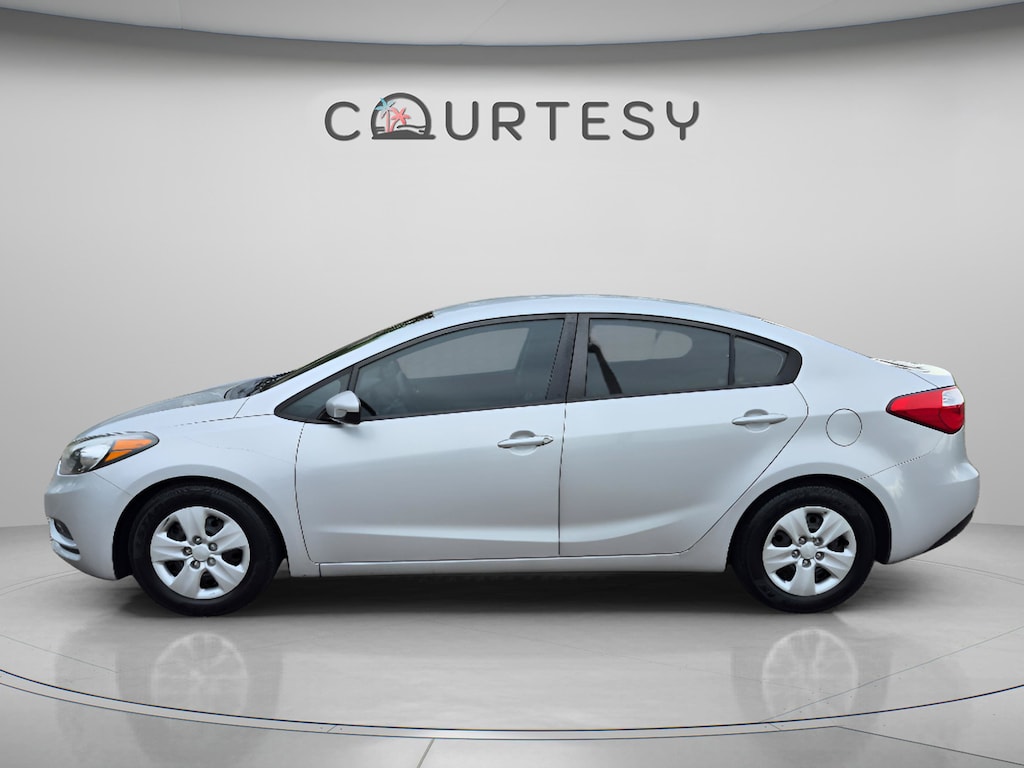 Used 2016 Kia Forte LX FWD Sedan