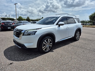 2025 Nissan Pathfinder Platinum SUV