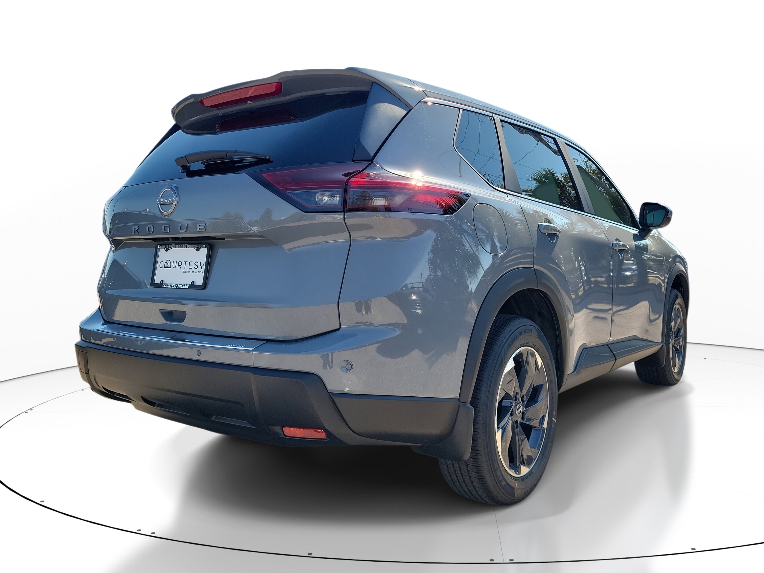 2026 Nissan Rogue SV photo 4