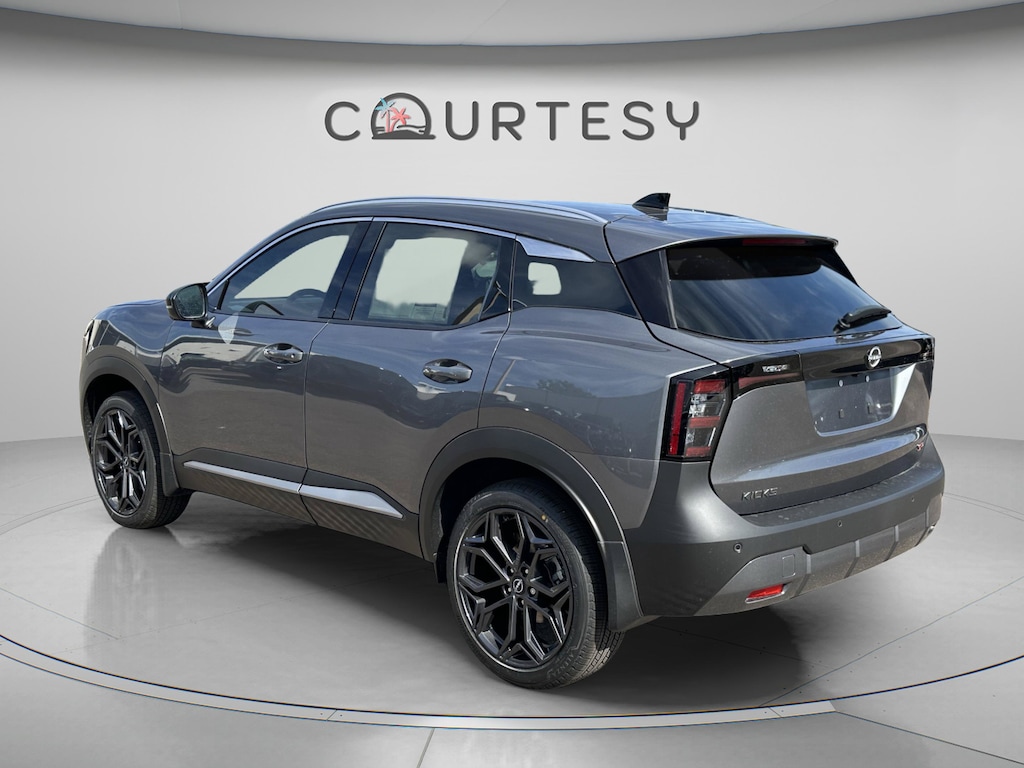 New 2026 Nissan Kicks SR SUV