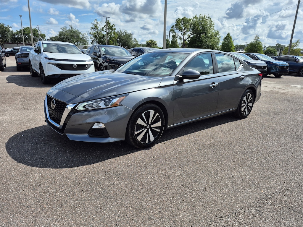 Certified 2022 Nissan Altima 2.5 SV Sedan
