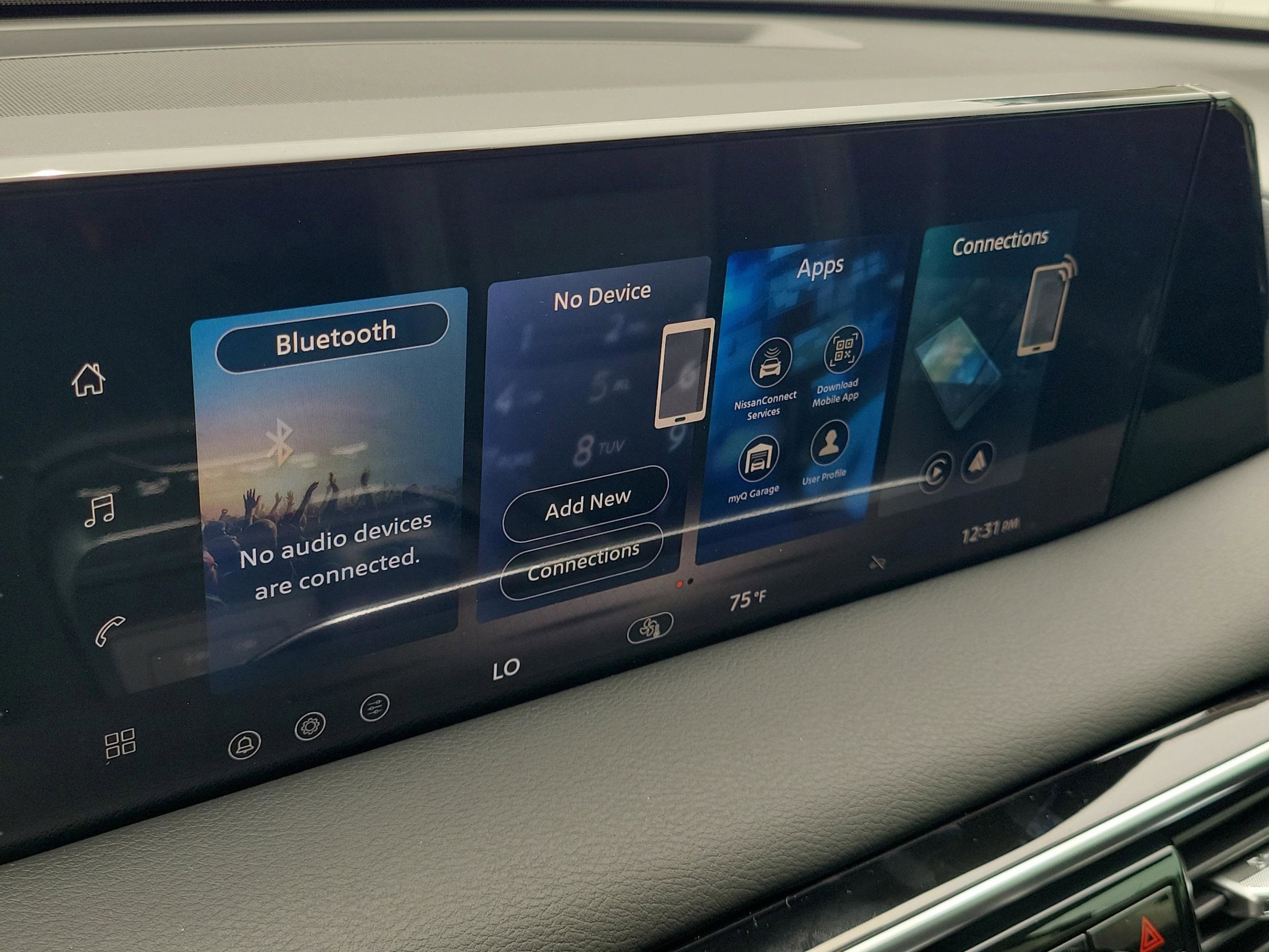 2026 Nissan Armada SV - Photo 23