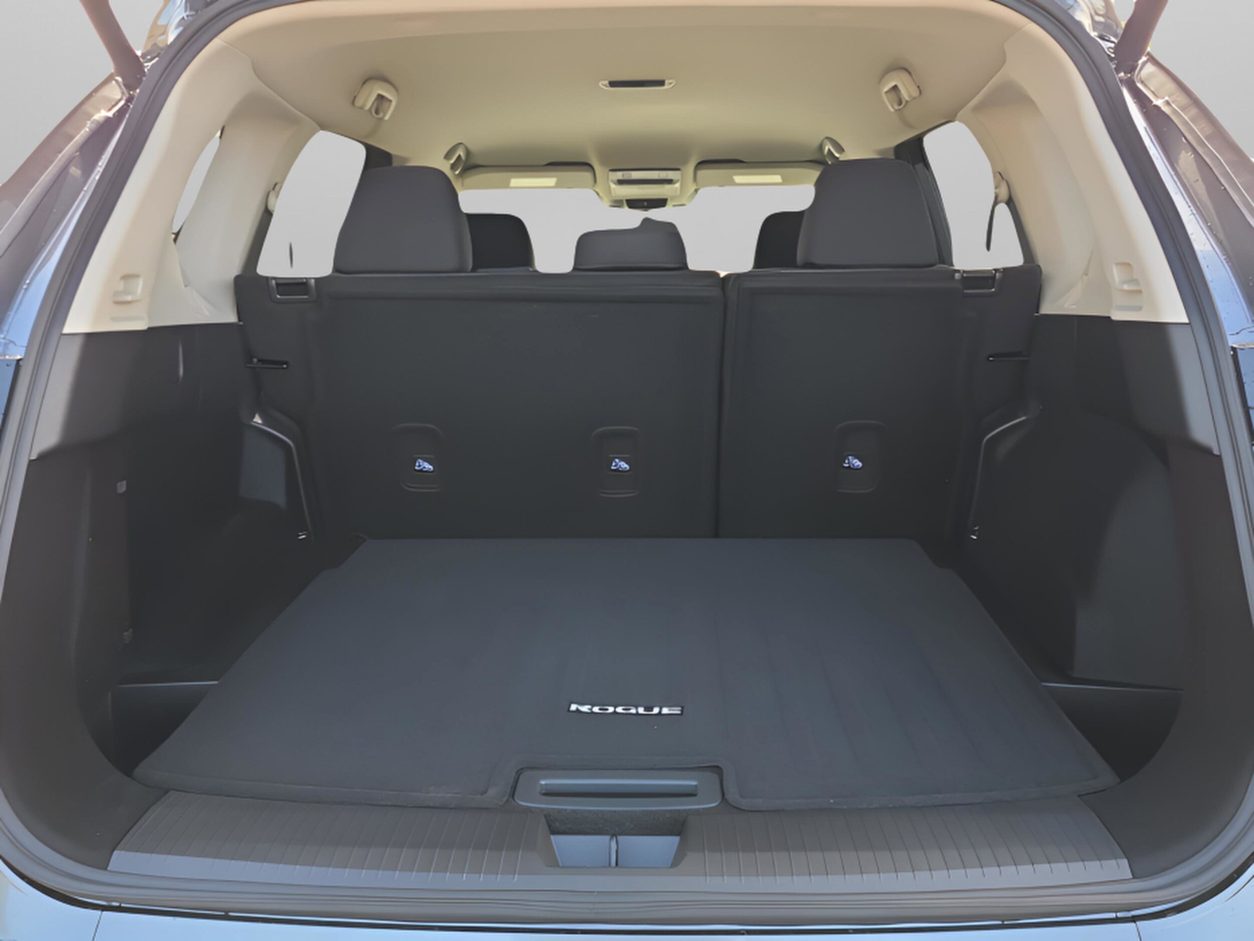 2026 Nissan Rogue SV - Photo 8