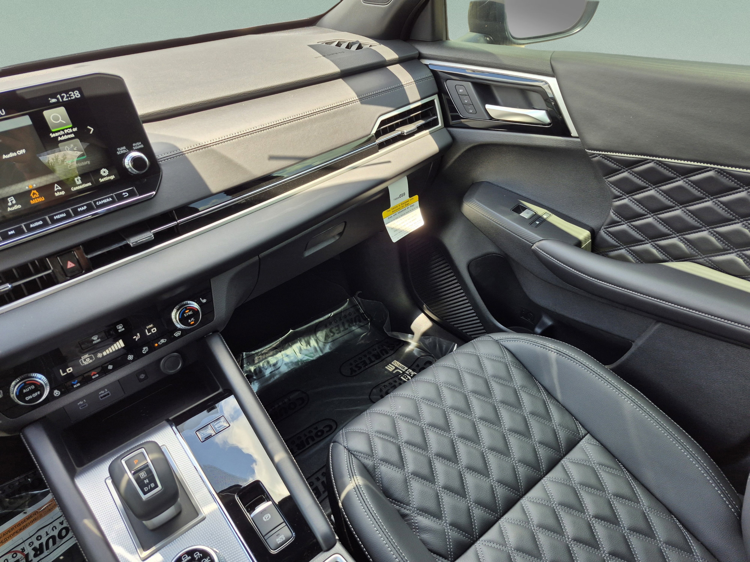 2026 Nissan Rogue Plug-In Hybrid Platinum - Photo 15
