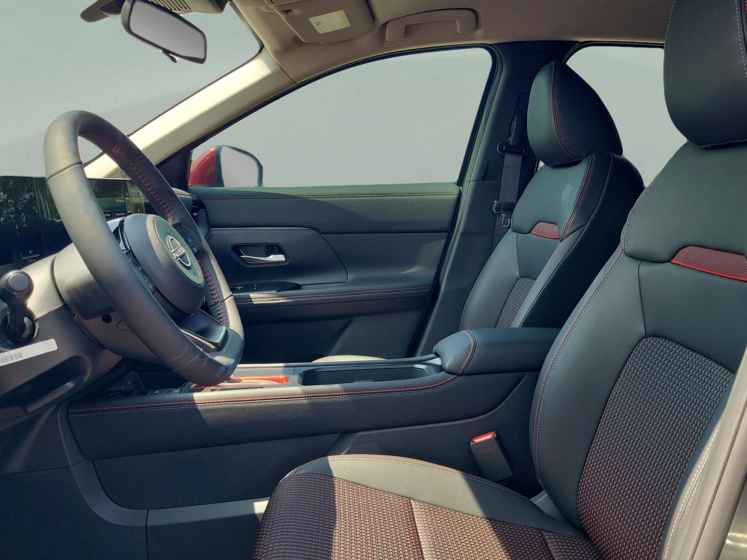 2025 Nissan Kicks SR - Photo 21