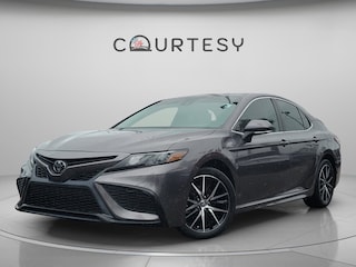 2023 Toyota Camry SE Sedan