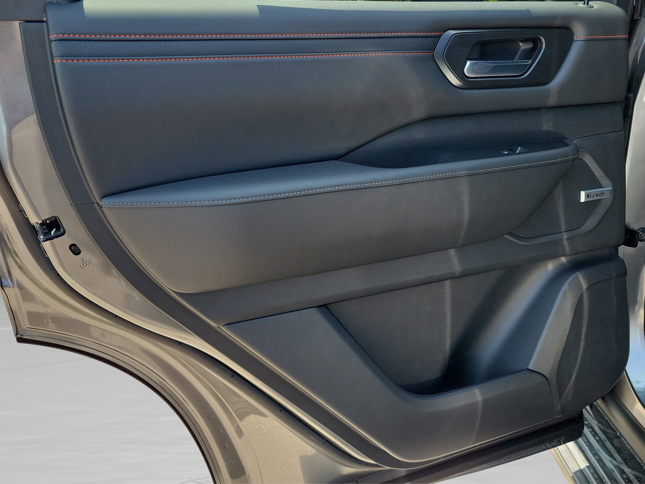 2025 Nissan Armada PRO-4X - Photo 13