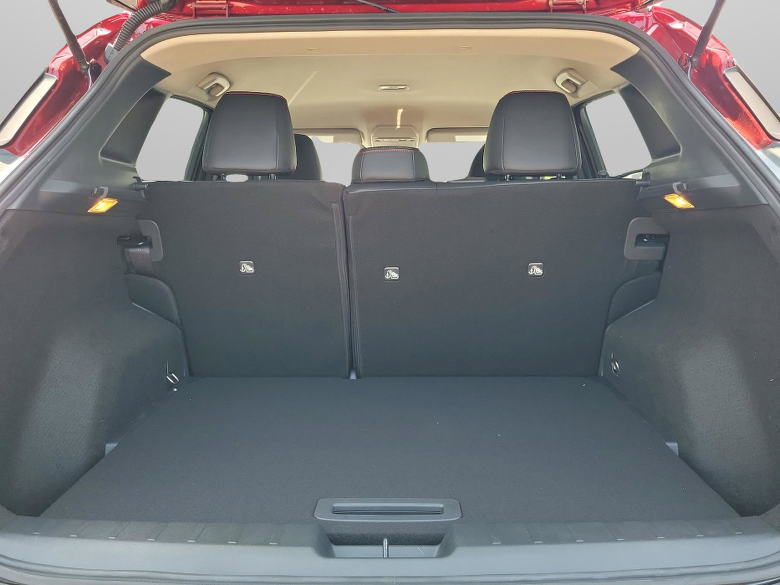 2025 Nissan Kicks SR - Photo 10