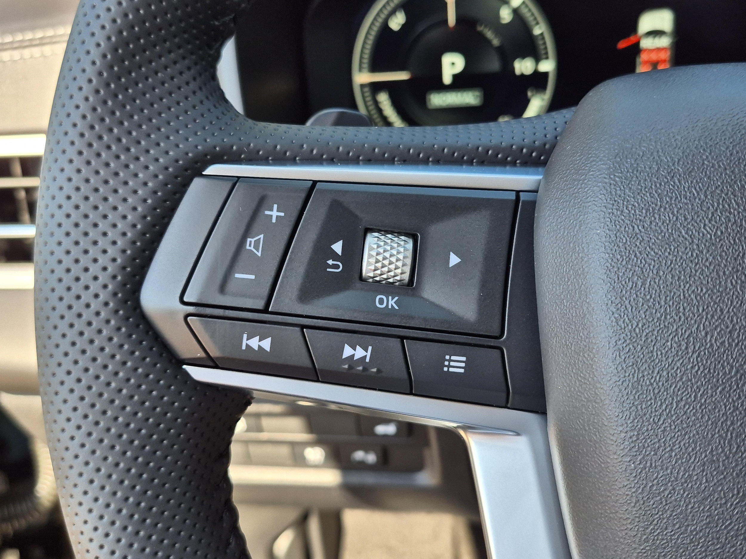 2026 Nissan Rogue Plug-In Hybrid SL - Photo 32