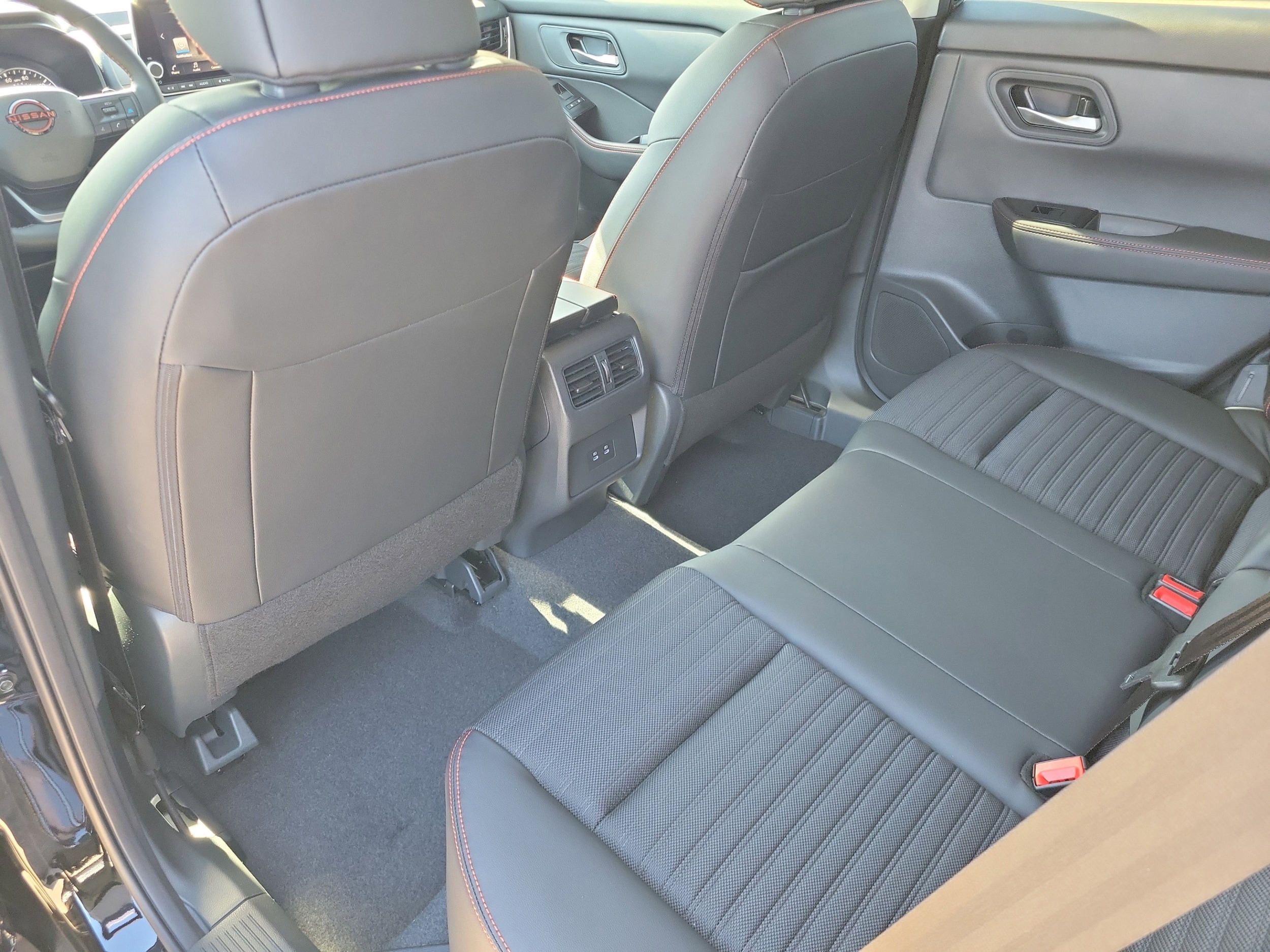 2026 Nissan Rogue Rock Creek - Photo 12