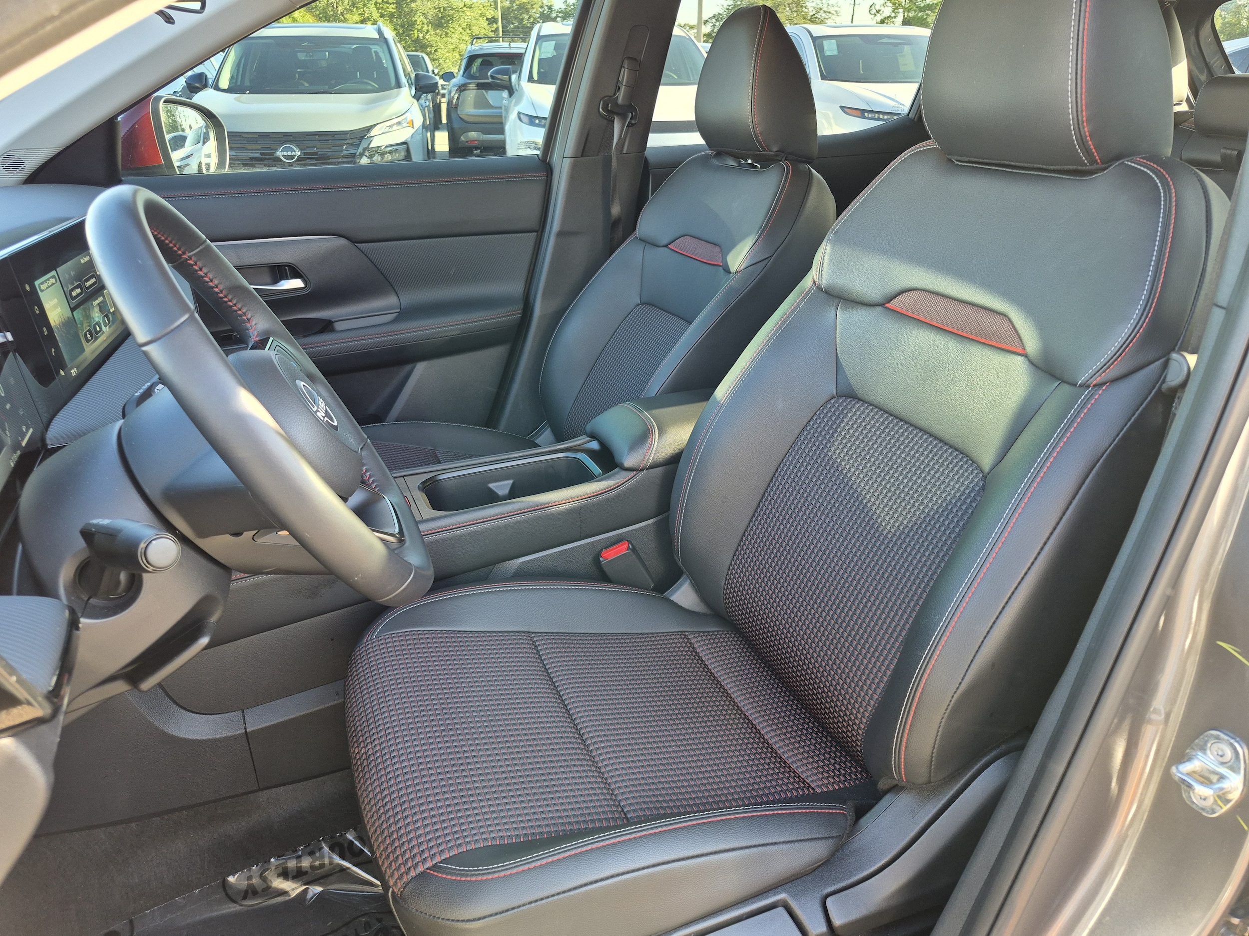 2025 Nissan Kicks SR - Photo 21